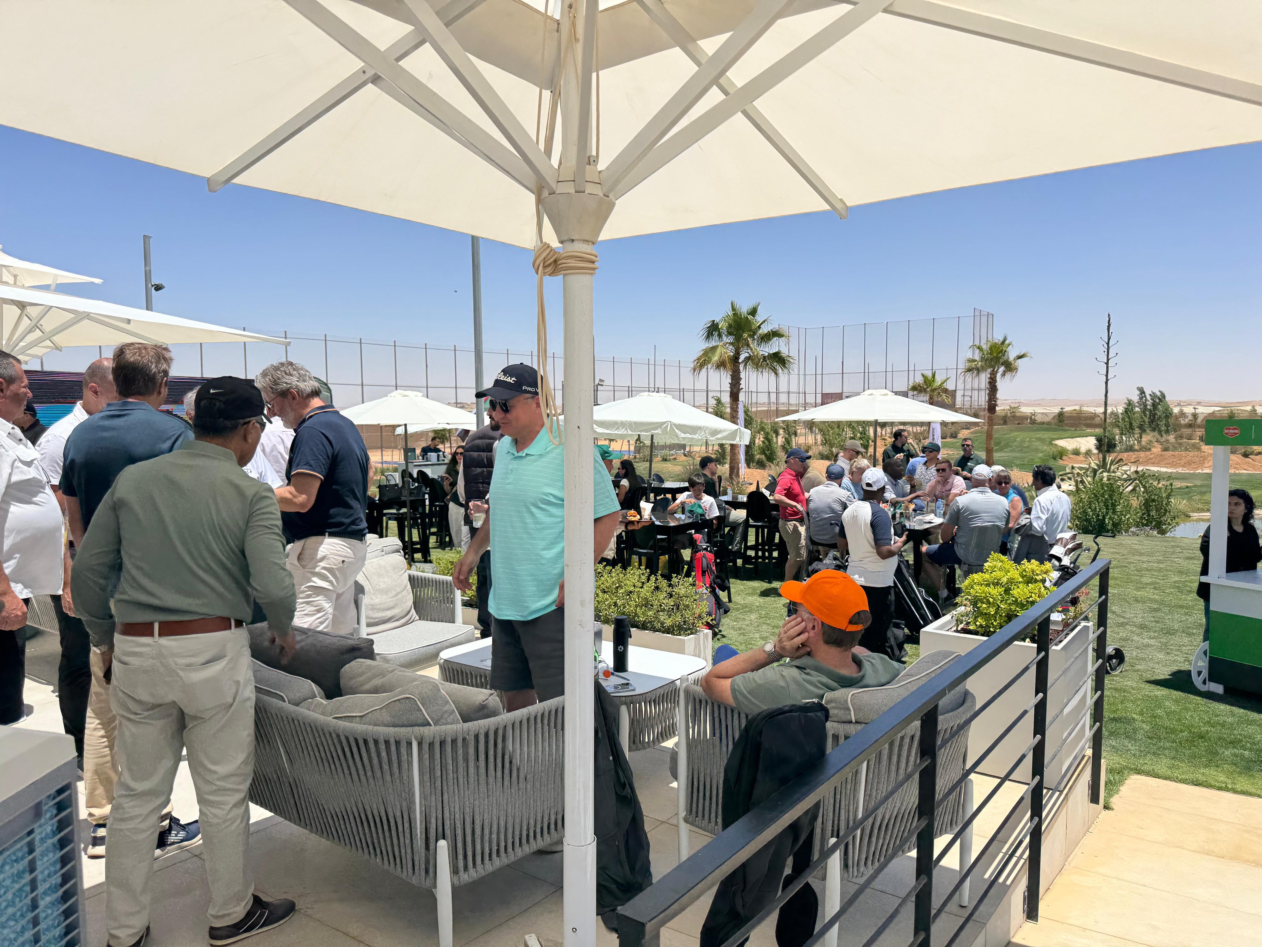 Madar Al-Saa Images 0.6209796065841219