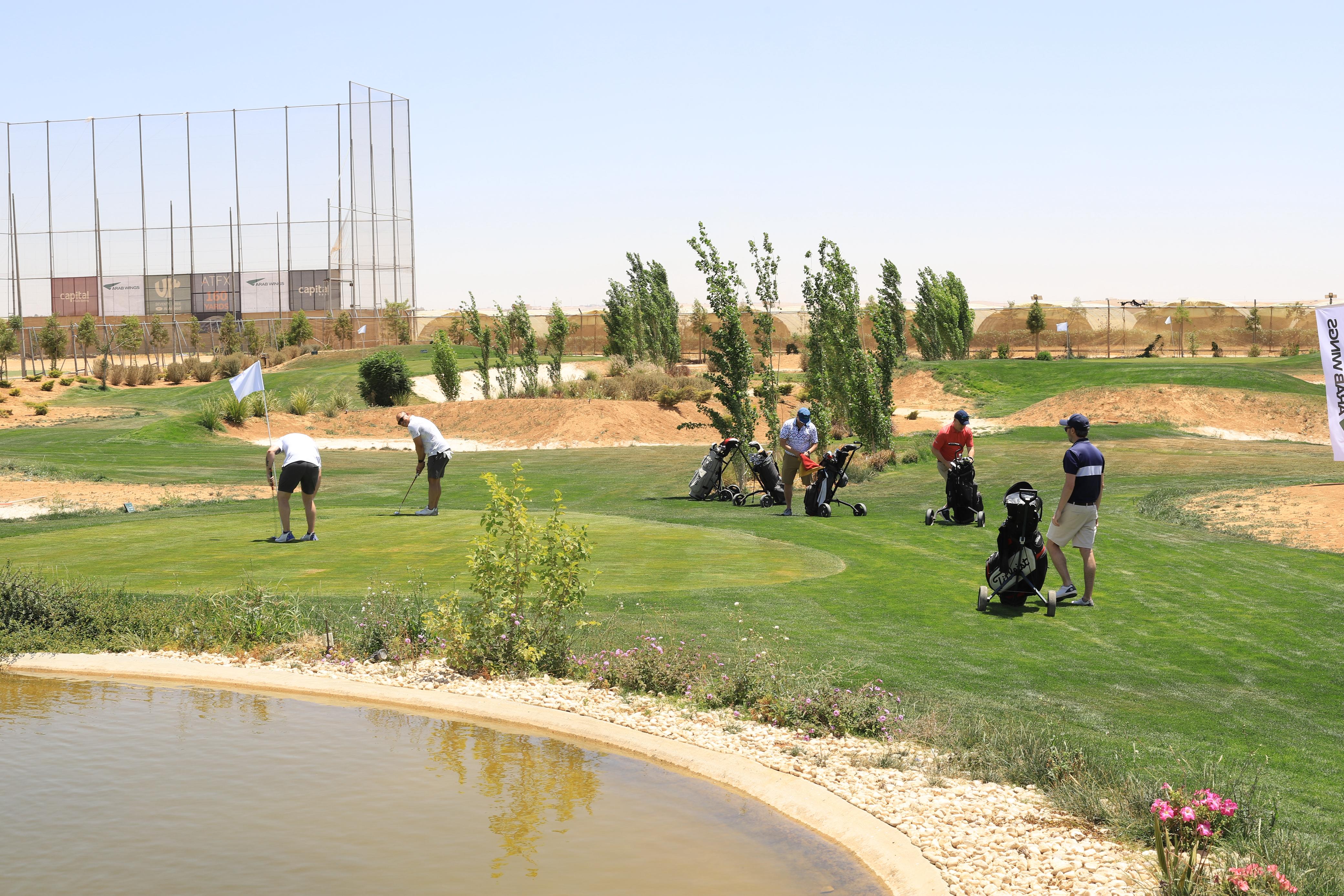 Madar Al-Saa Images 0.85861483689498