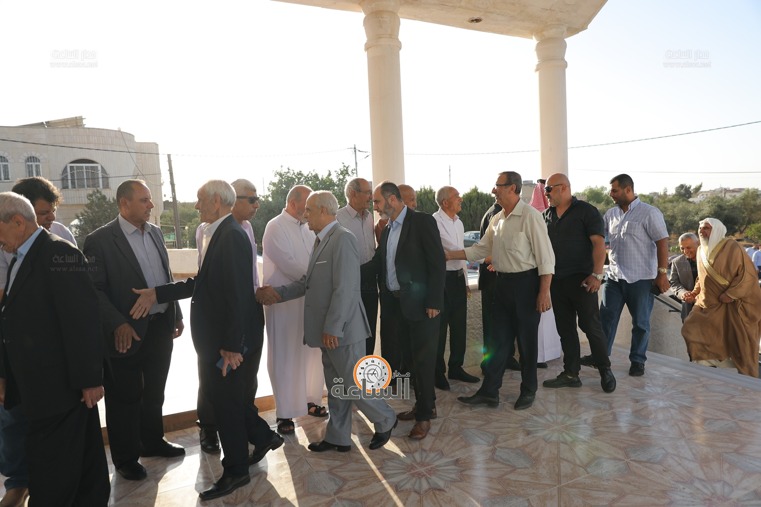 Madar Al-Saa Images 0.9939806402839813