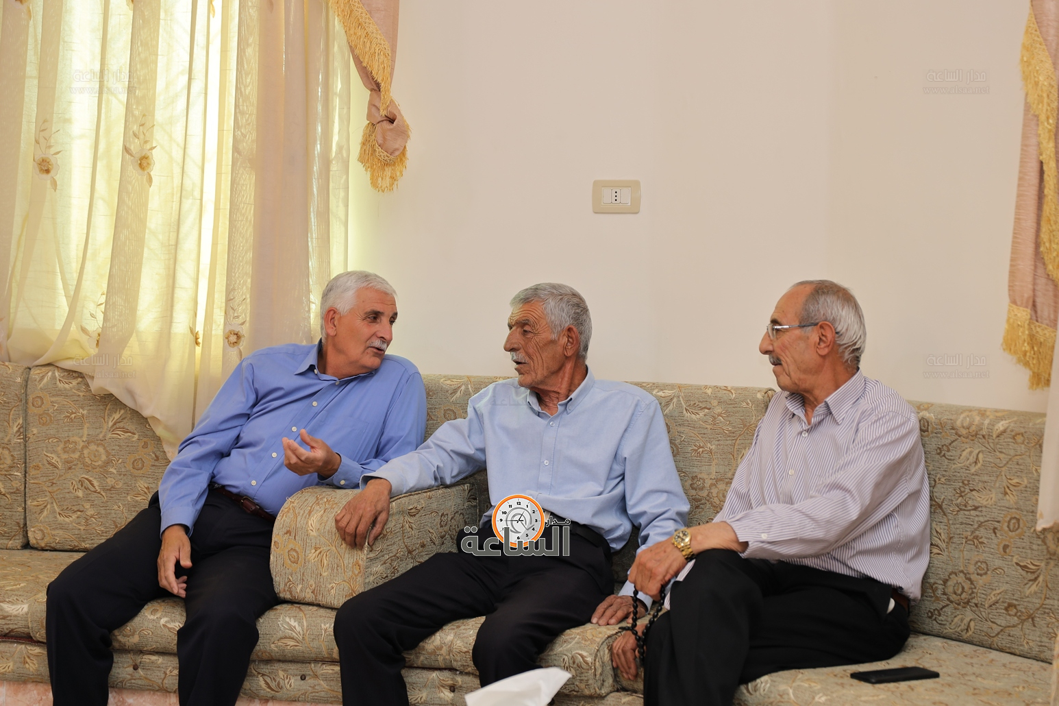 Madar Al-Saa Images 0.009593223152853714