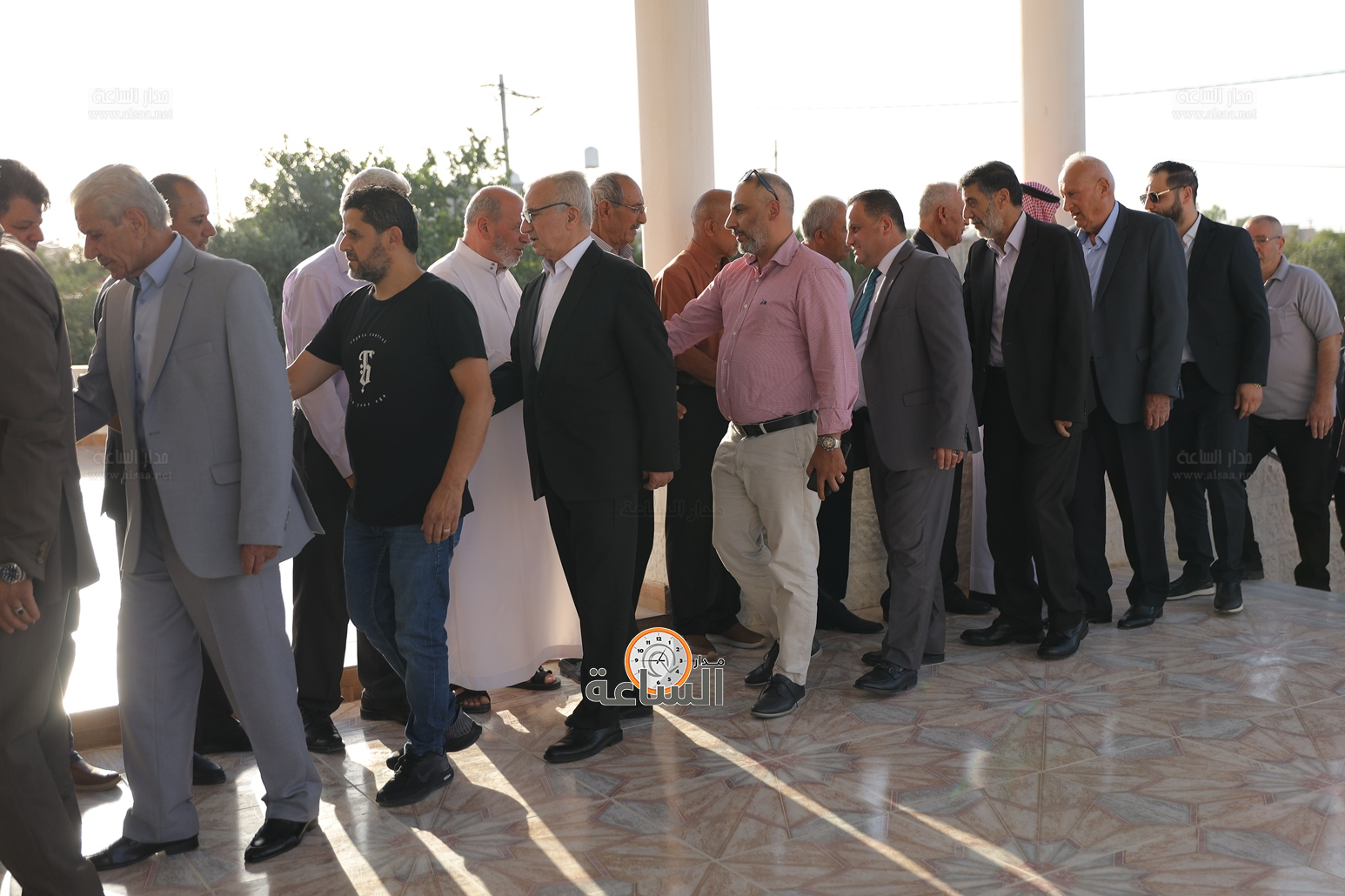 Madar Al-Saa Images 0.4814842453162027