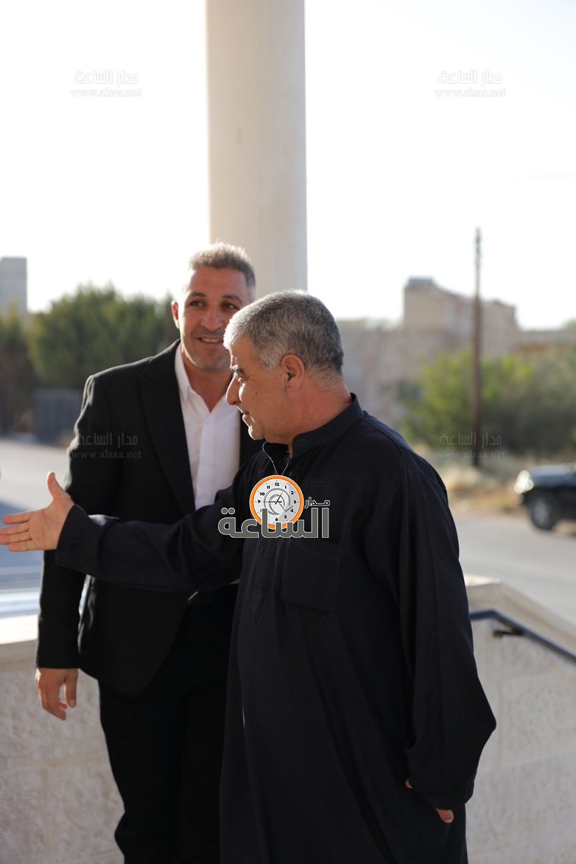 Madar Al-Saa Images 0.7237180029090873