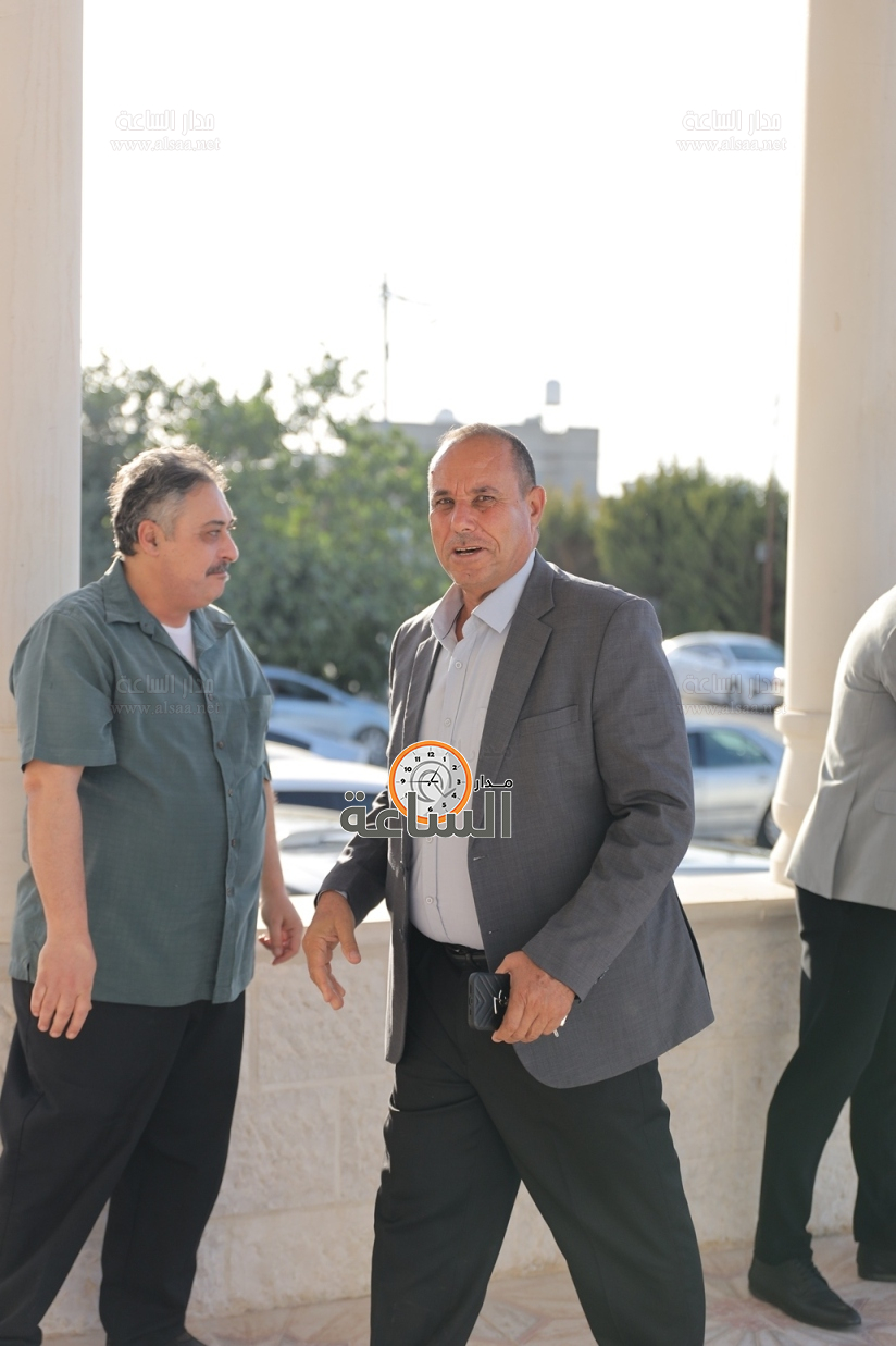 Madar Al-Saa Images 0.7500618909655198