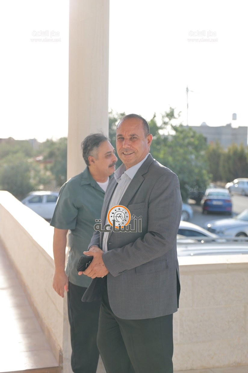 Madar Al-Saa Images 0.4748757570646456