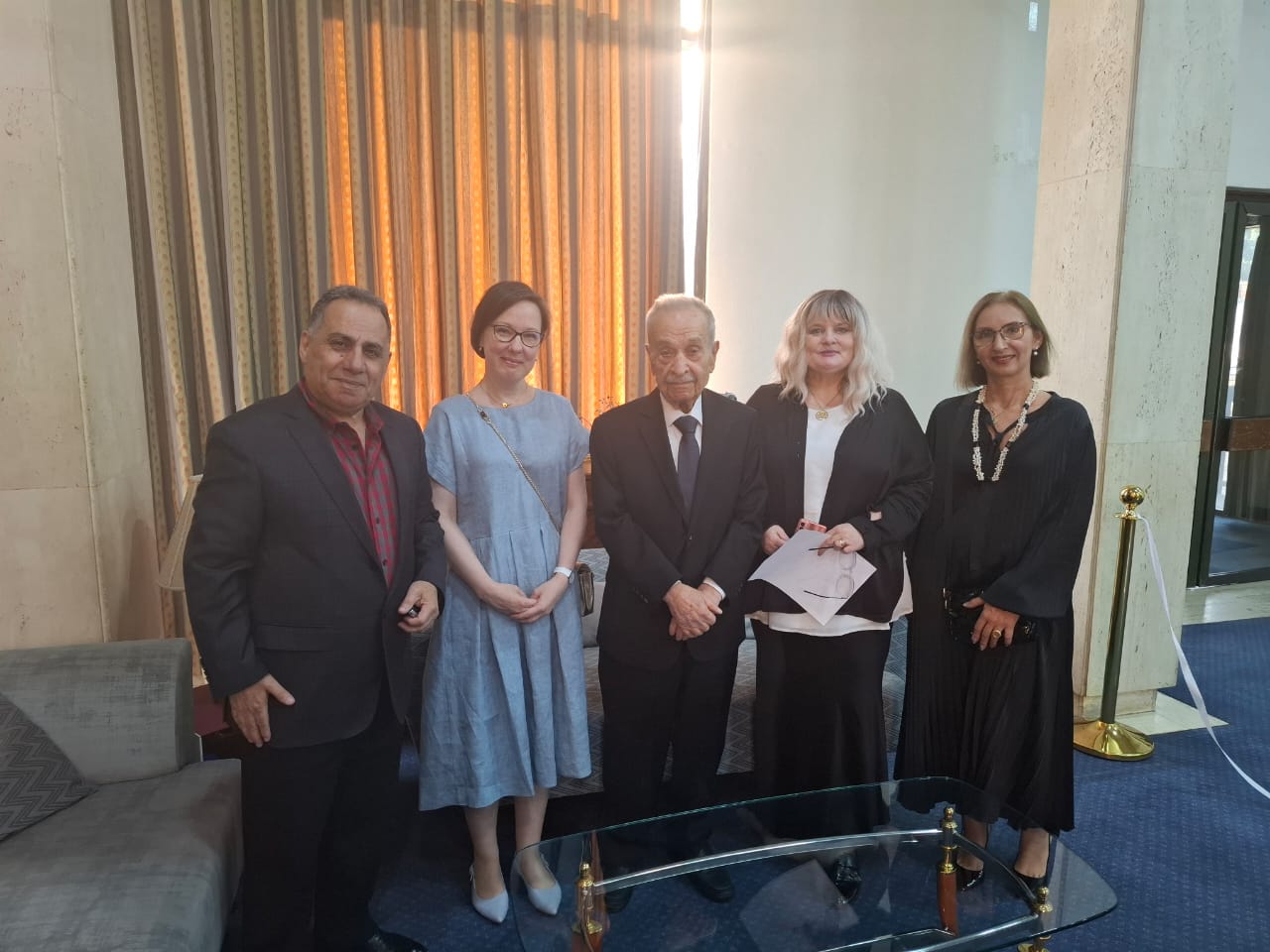 Madar Al-Saa Images 0.8589158112378644