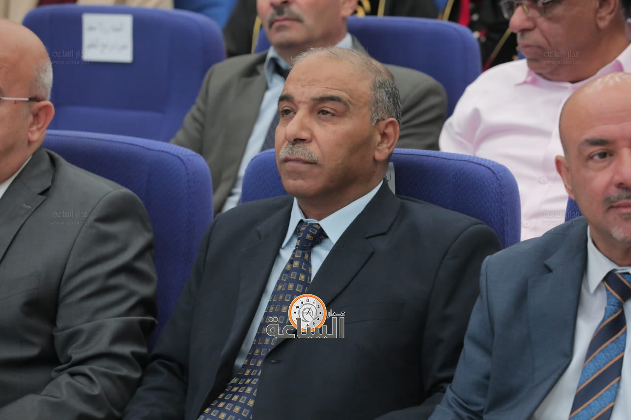 Madar Al-Saa Images 0.21478655672496028