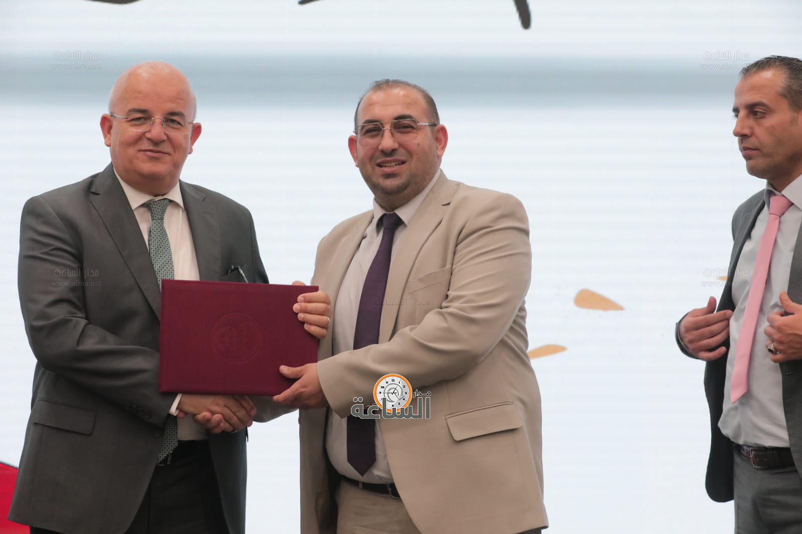 Madar Al-Saa Images 0.09051984182782735