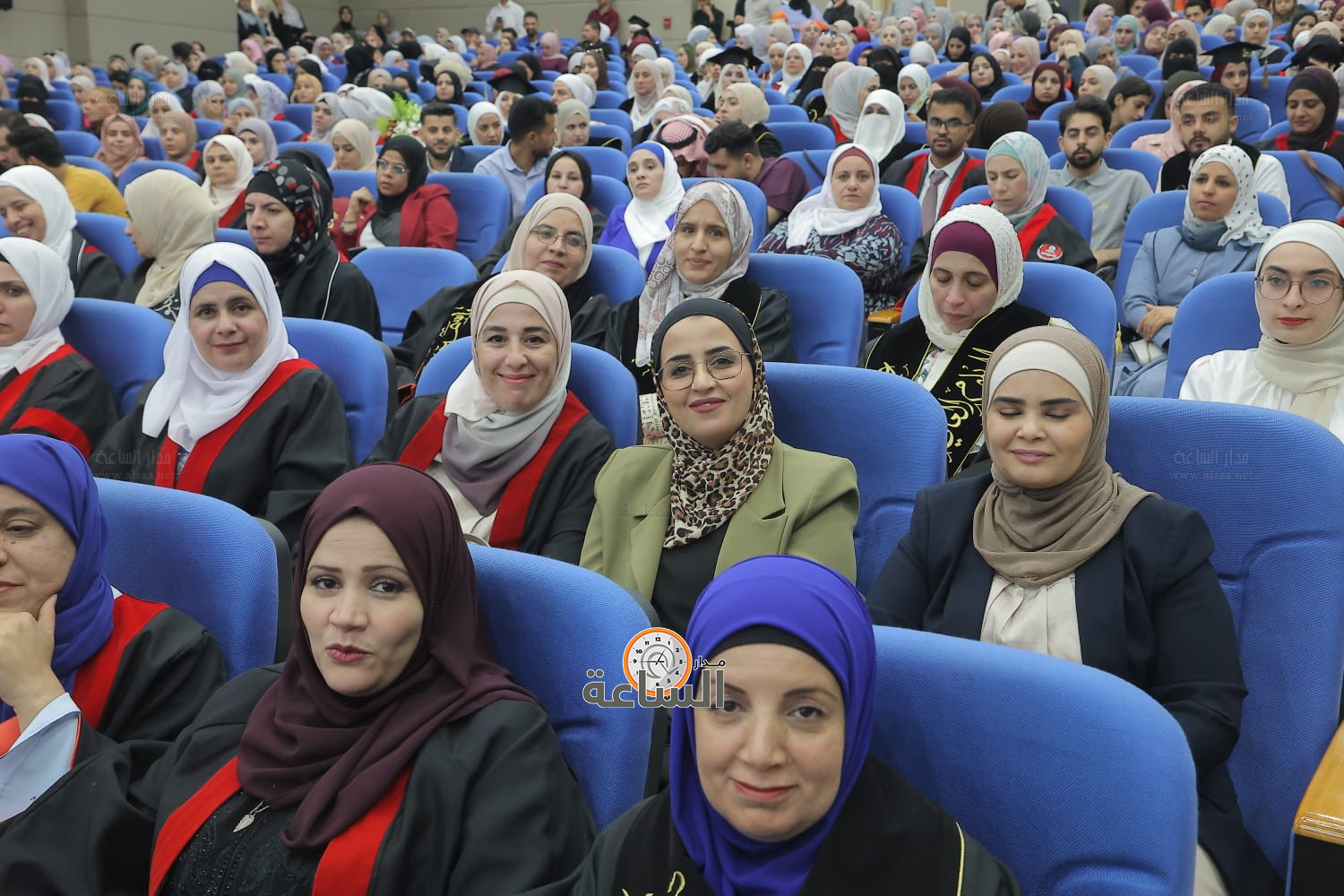 Madar Al-Saa Images 0.4275228393106141