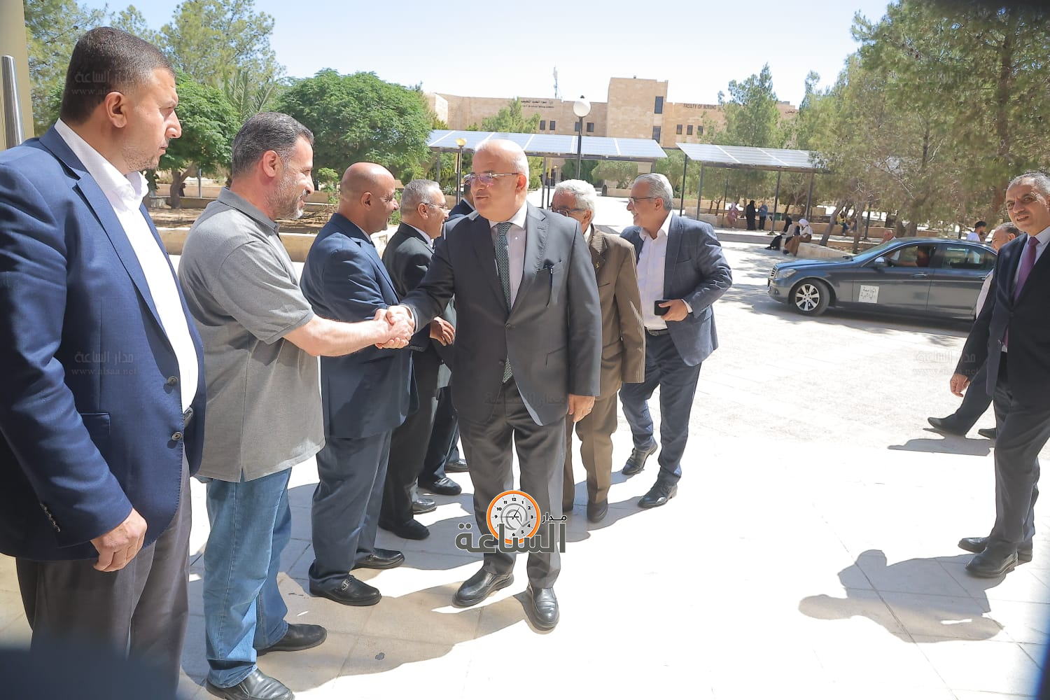 Madar Al-Saa Images 0.05141496915816923