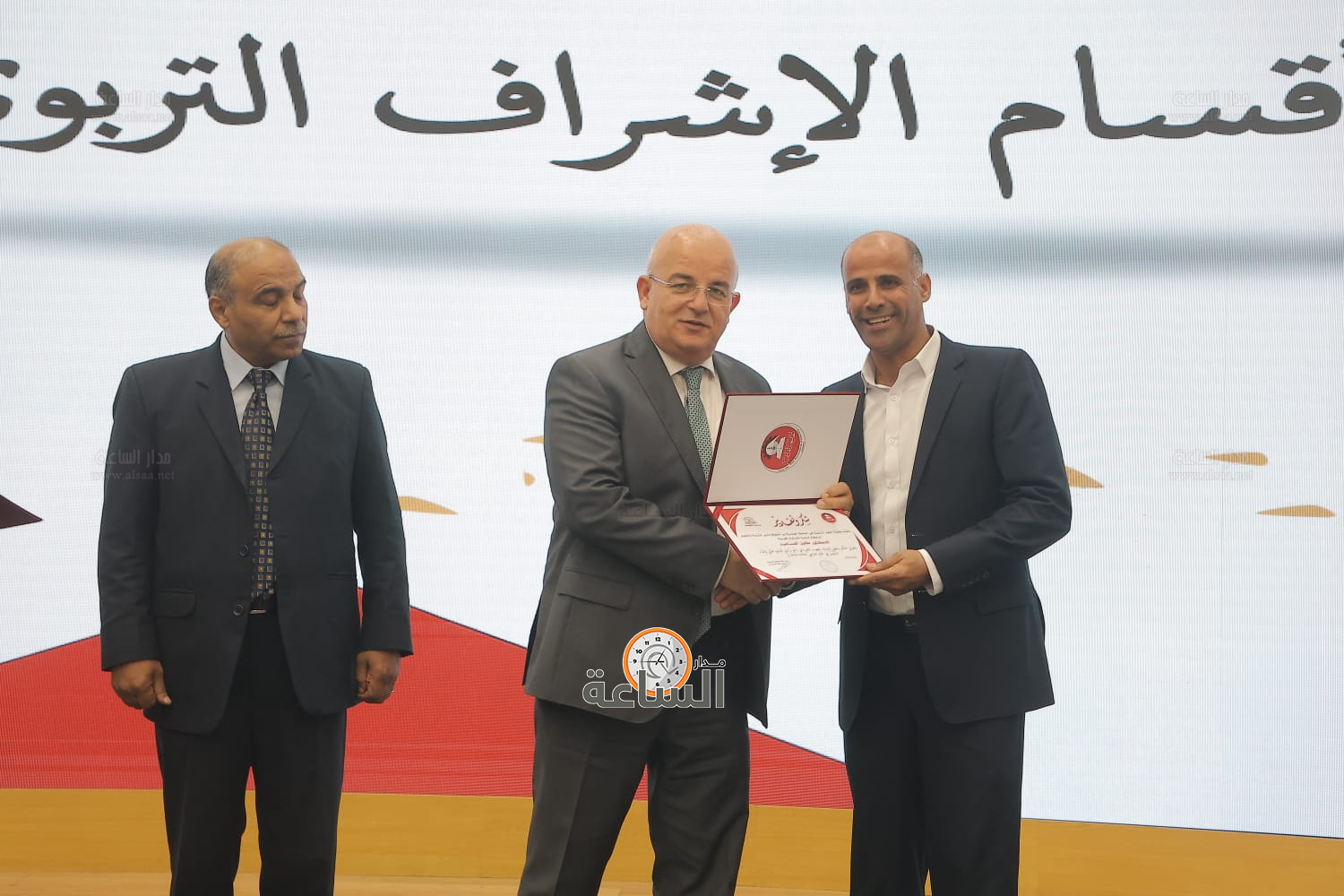 Madar Al-Saa Images 0.5018543480263987