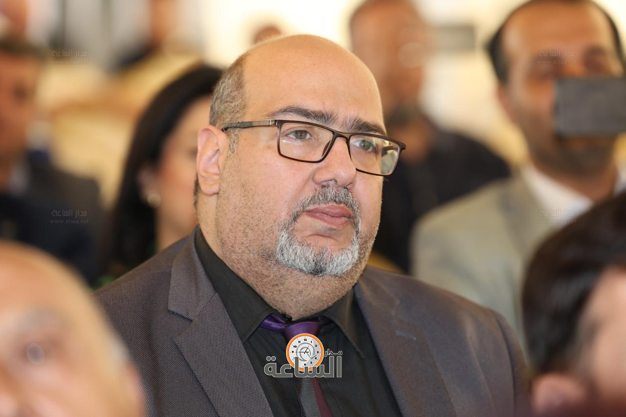 Madar Al-Saa Images 0.859179217809593