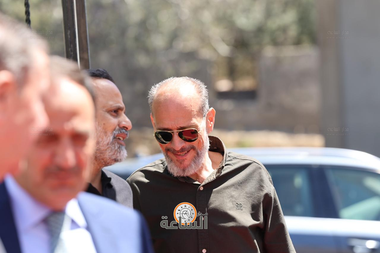 Madar Al-Saa Images 0.40216416489782825