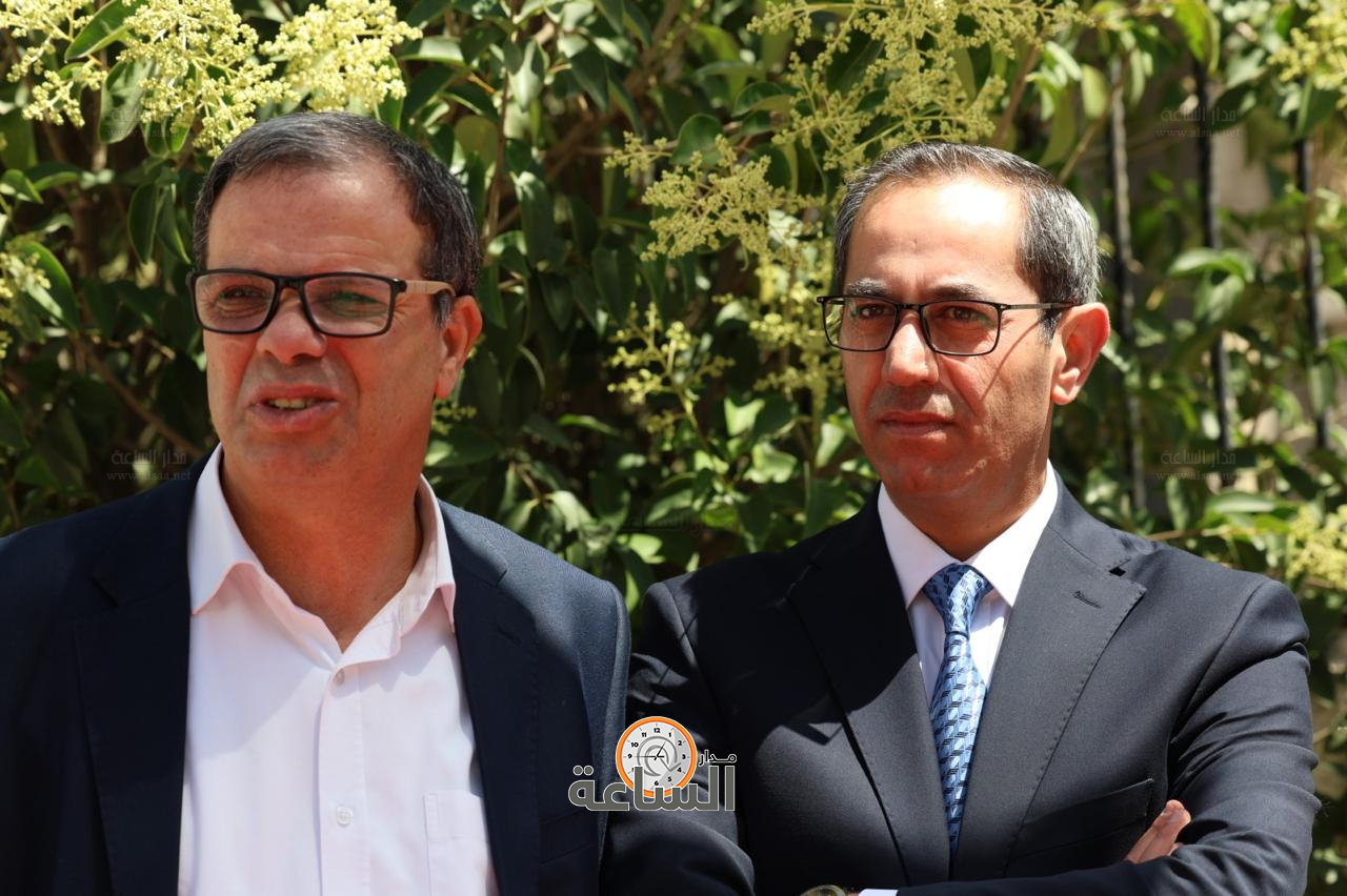 Madar Al-Saa Images 0.0727155835189307