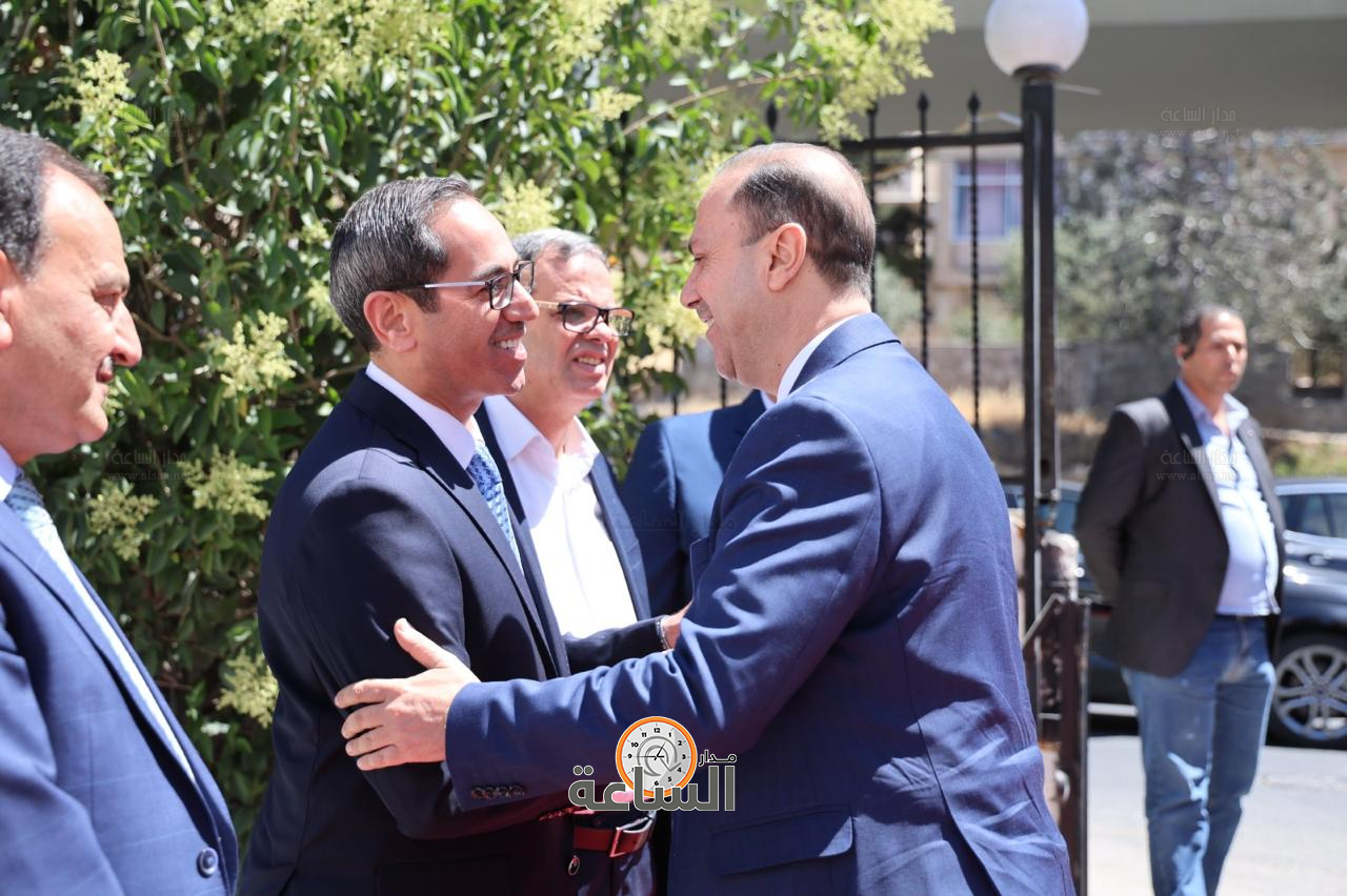 Madar Al-Saa Images 0.4278528873204258