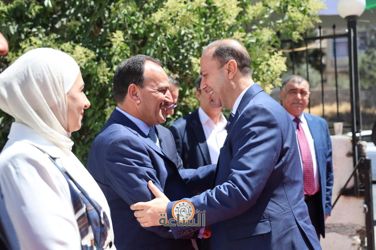 Madar Al-Saa Images 0.40986643339329076