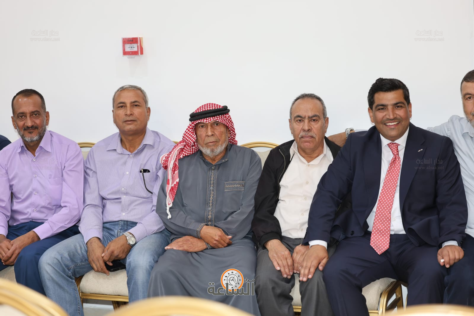 Madar Al-Saa Images 0.41765978241276336