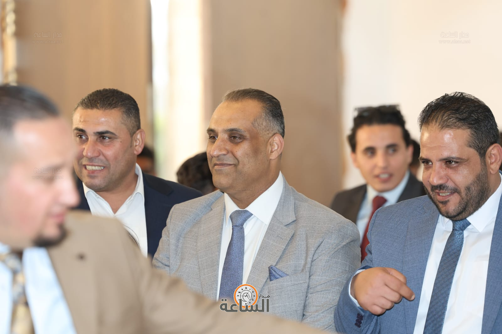 Madar Al-Saa Images 0.8175919942345893