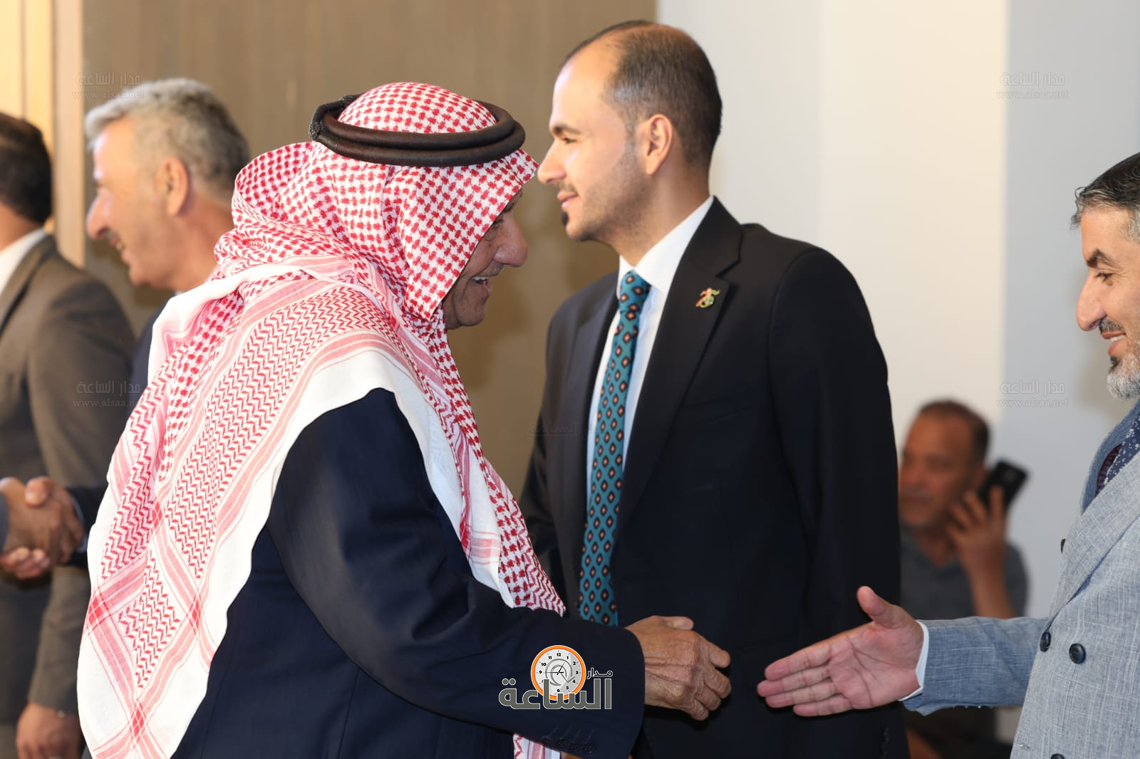 Madar Al-Saa Images 0.576142678359506