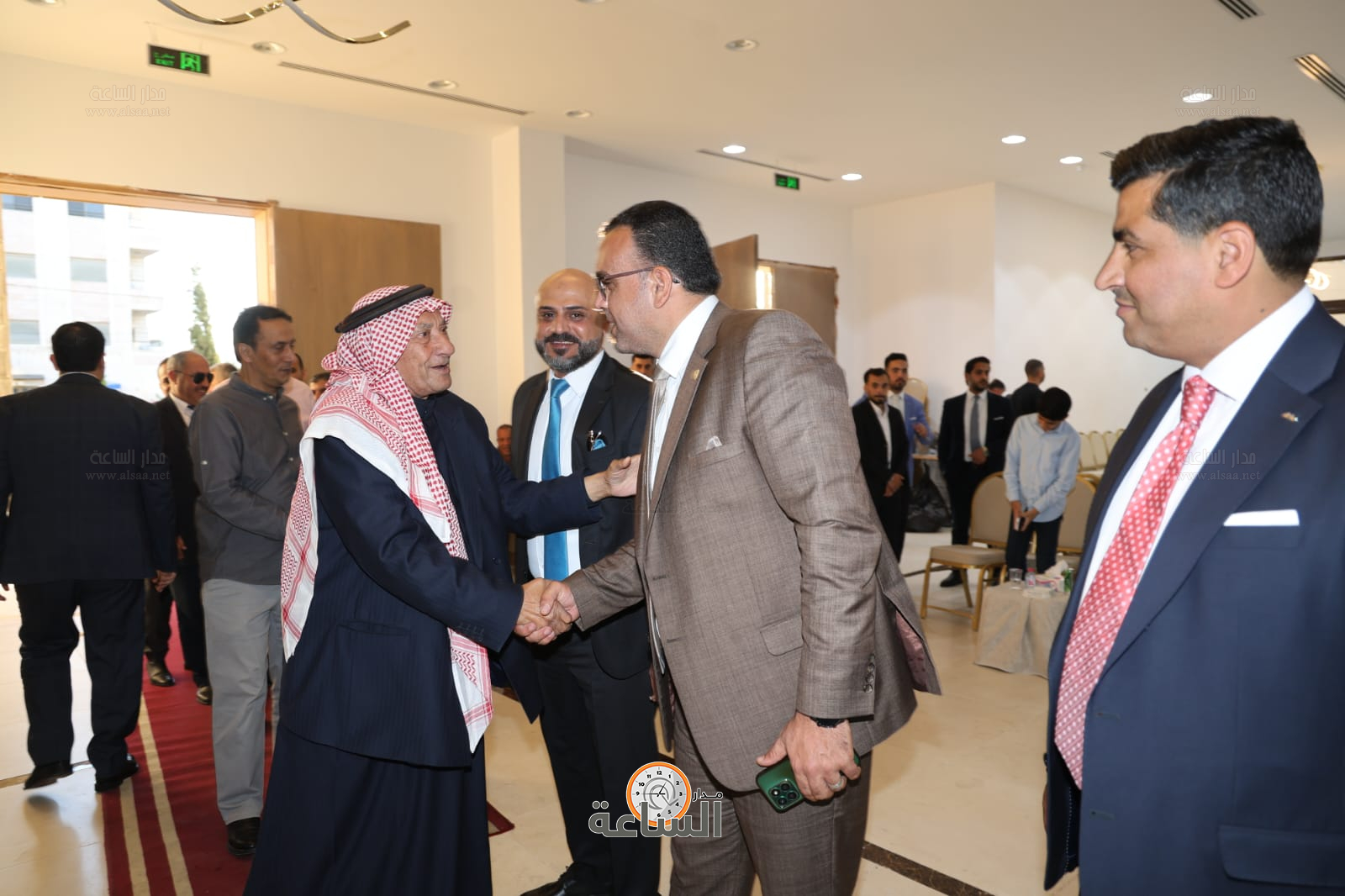 Madar Al-Saa Images 0.872078731544995