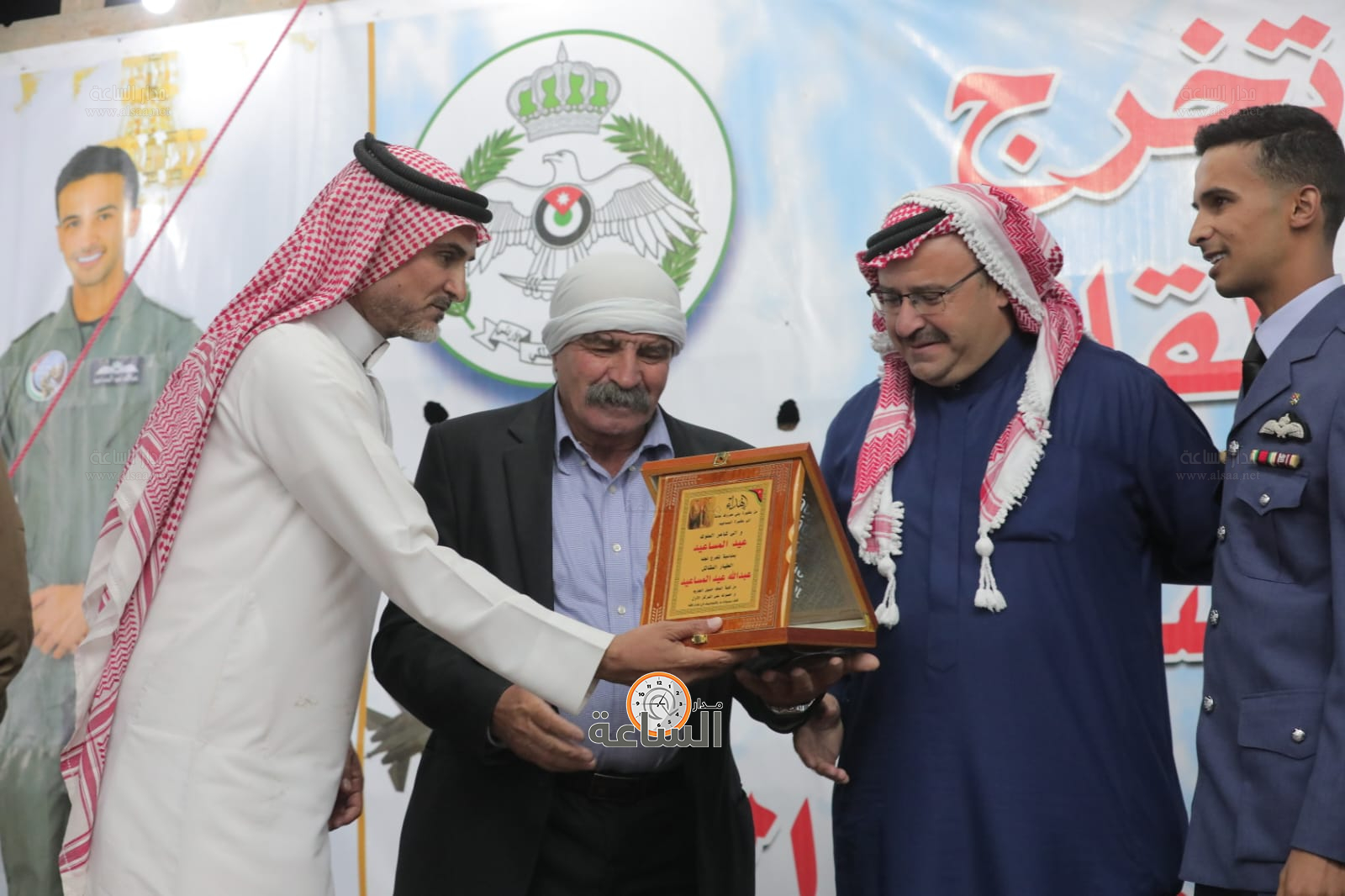 Madar Al-Saa Images 0.7943011861634622