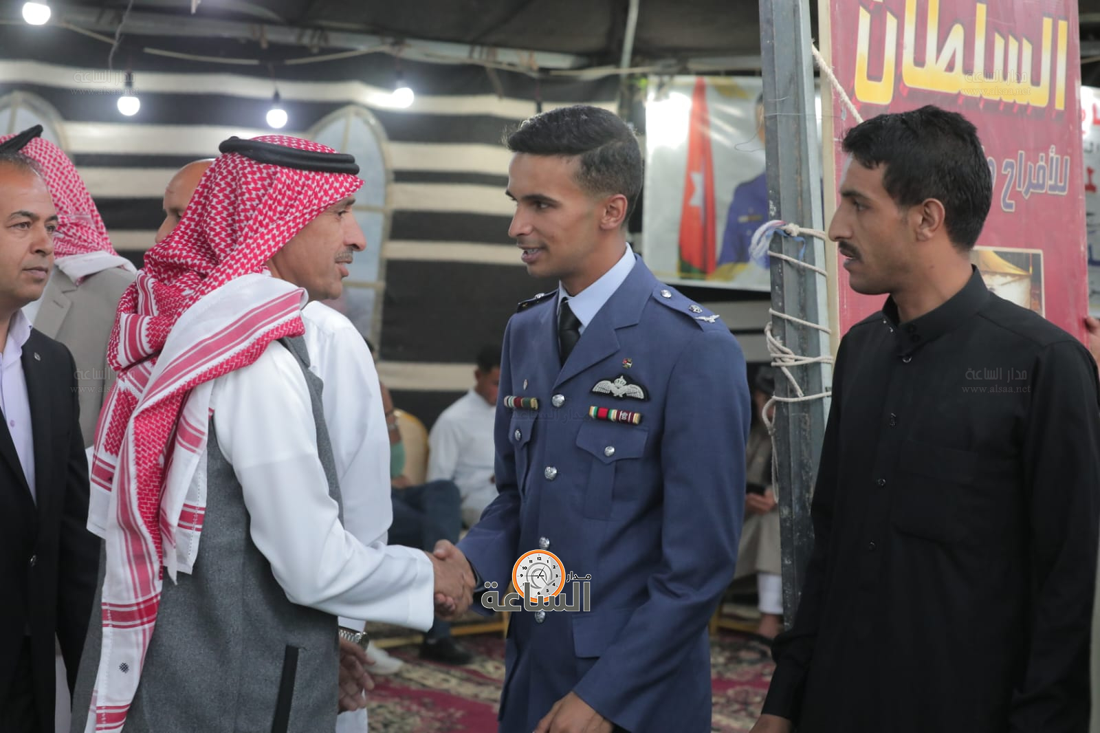 Madar Al-Saa Images 0.1350806135972541