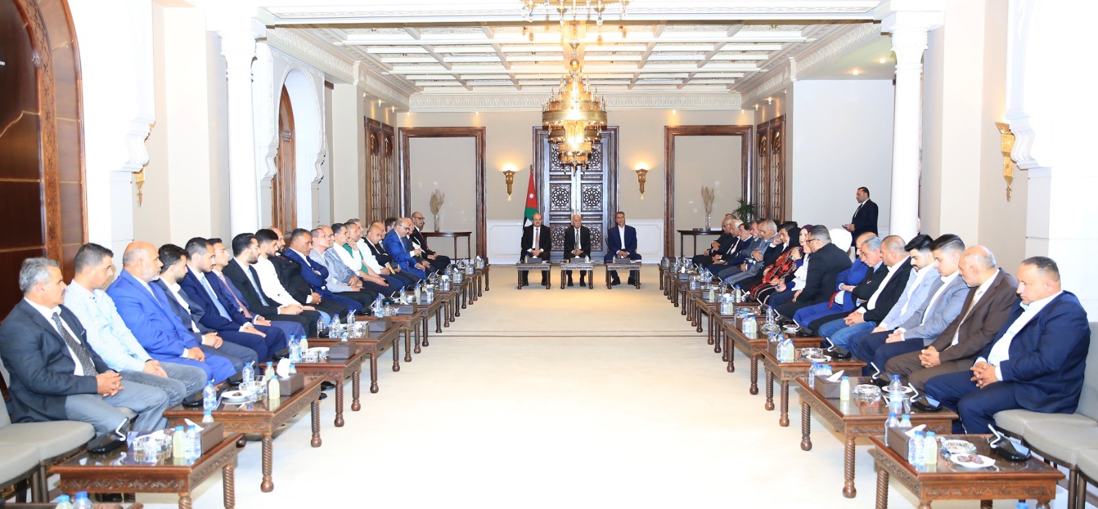 Madar Al-Saa Images 0.4358169083810425