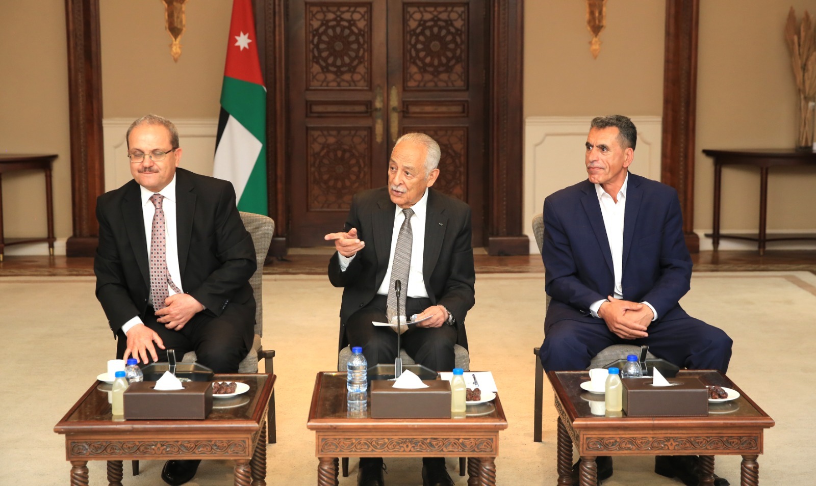 Madar Al-Saa Images 0.5744168113326655