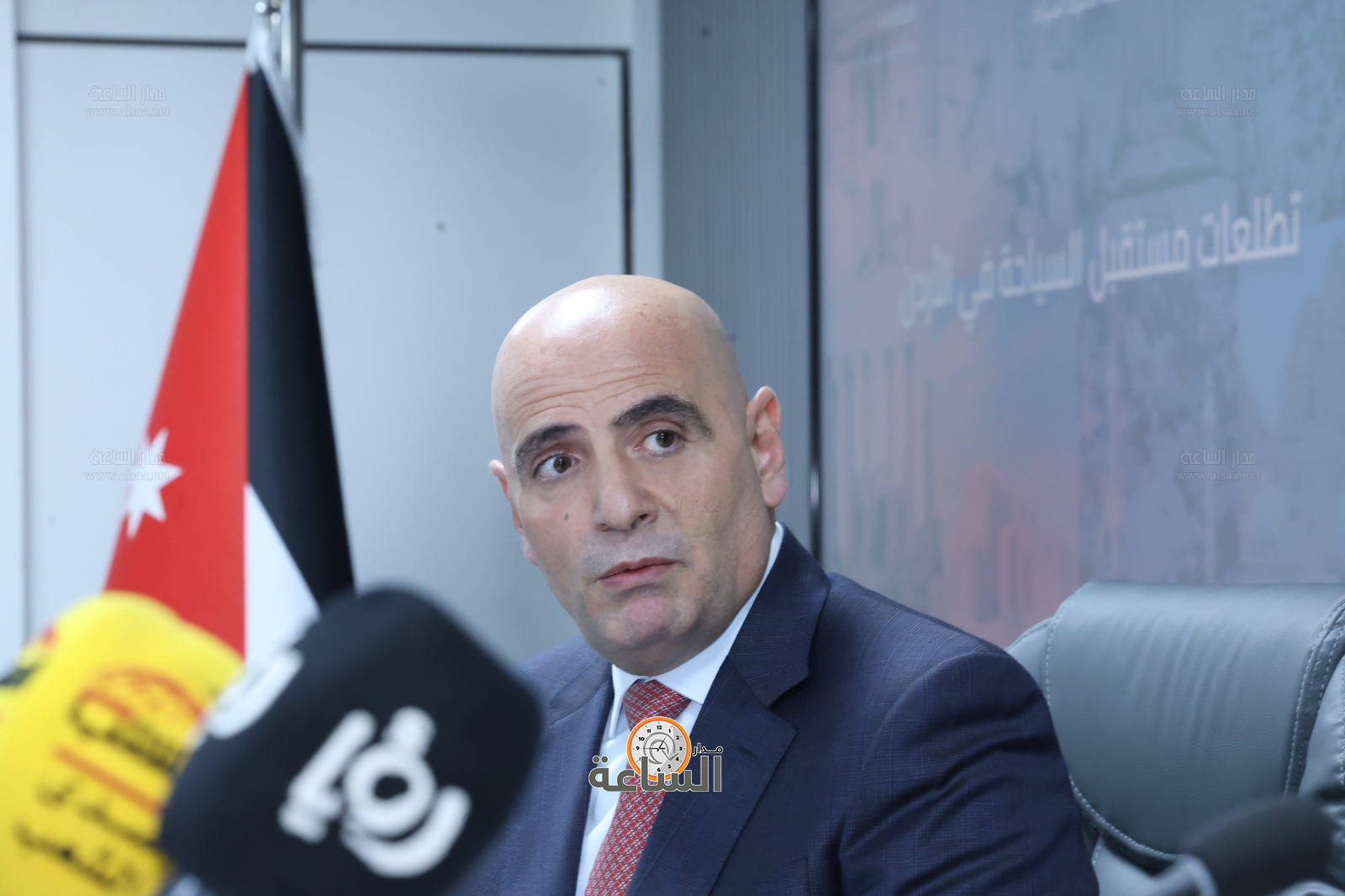 Madar Al-Saa Images 0.7667120572579946