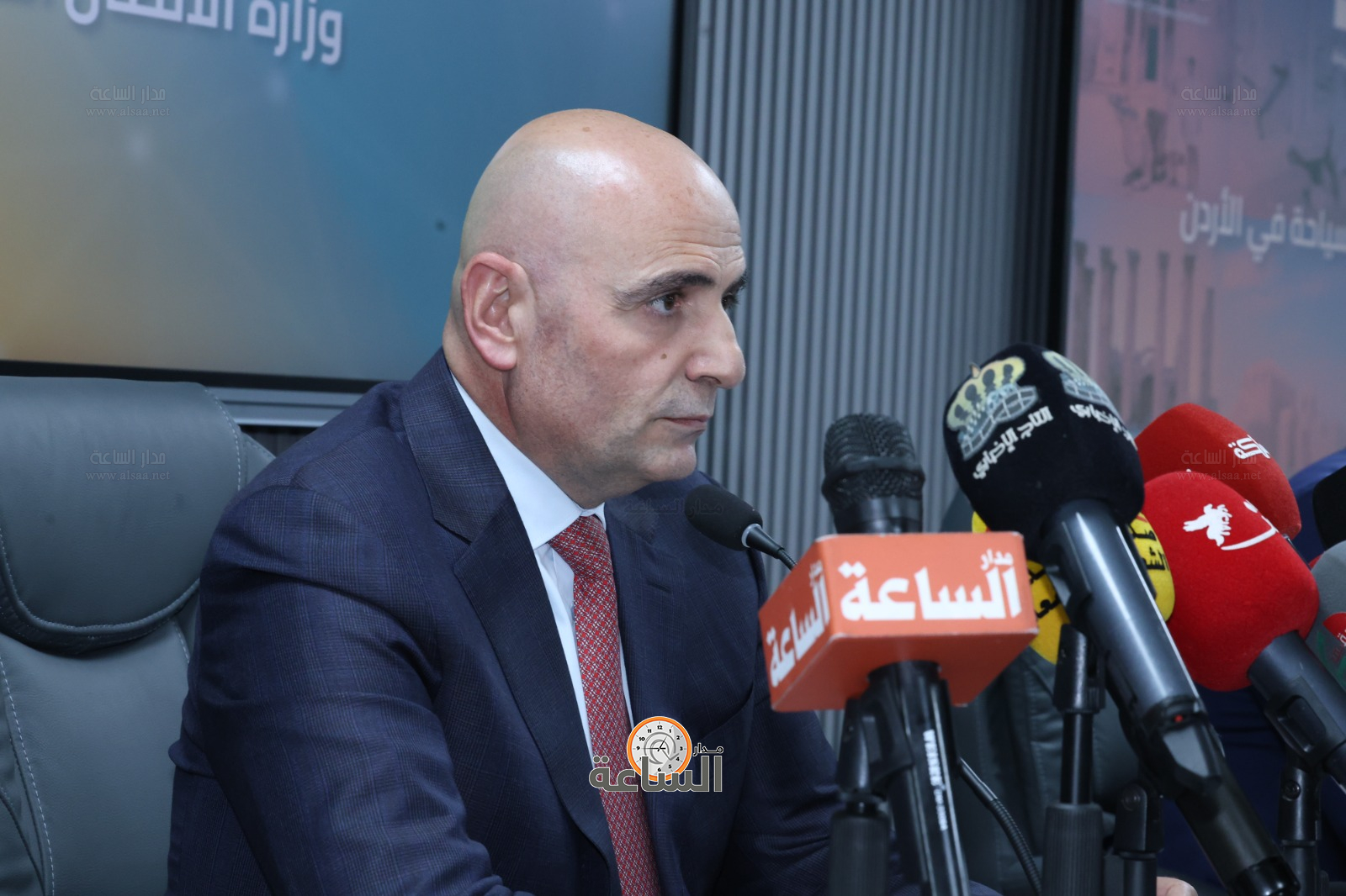 Madar Al-Saa Images 0.17652479087258333