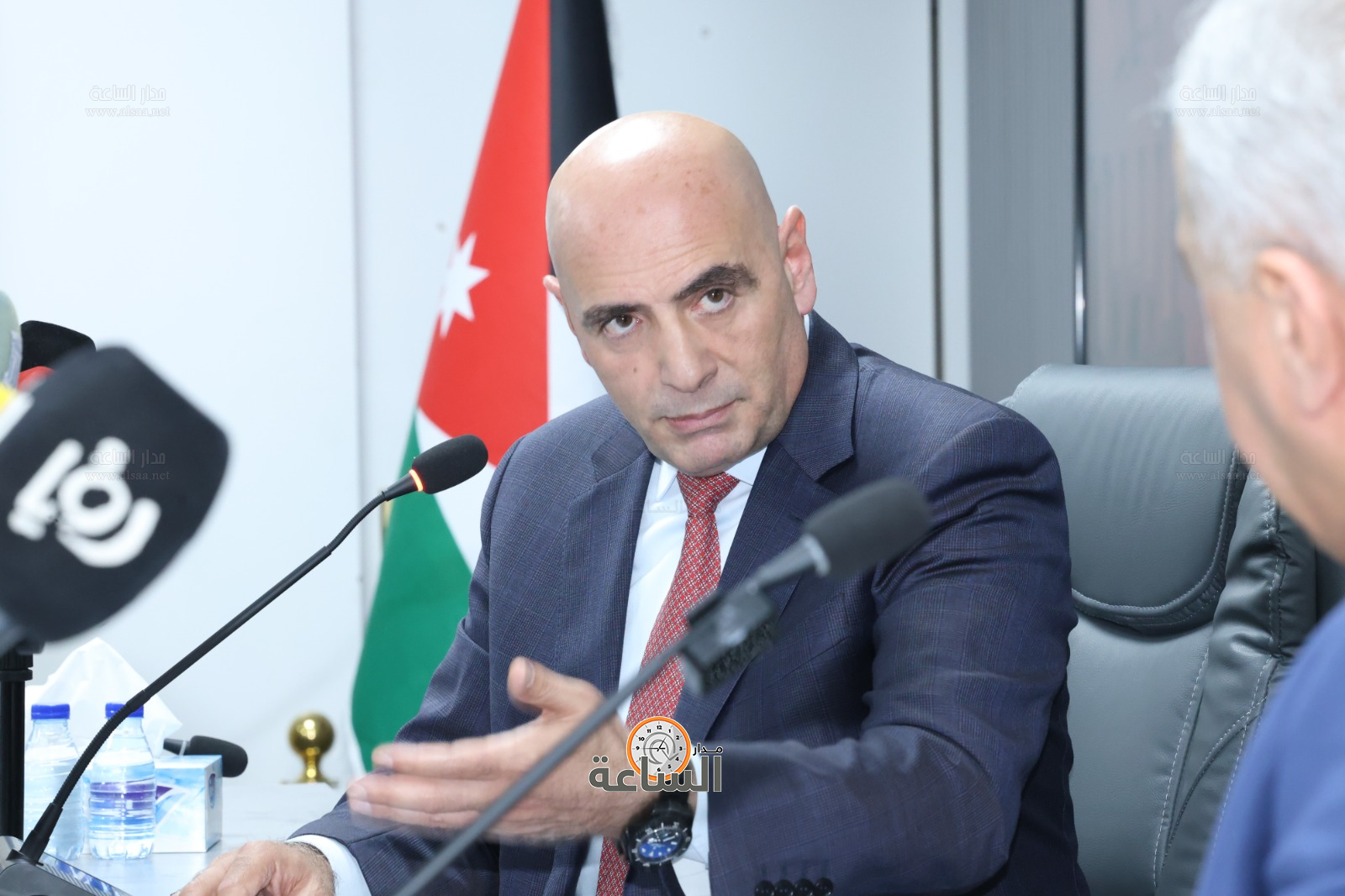 Madar Al-Saa Images 0.8570458725843925