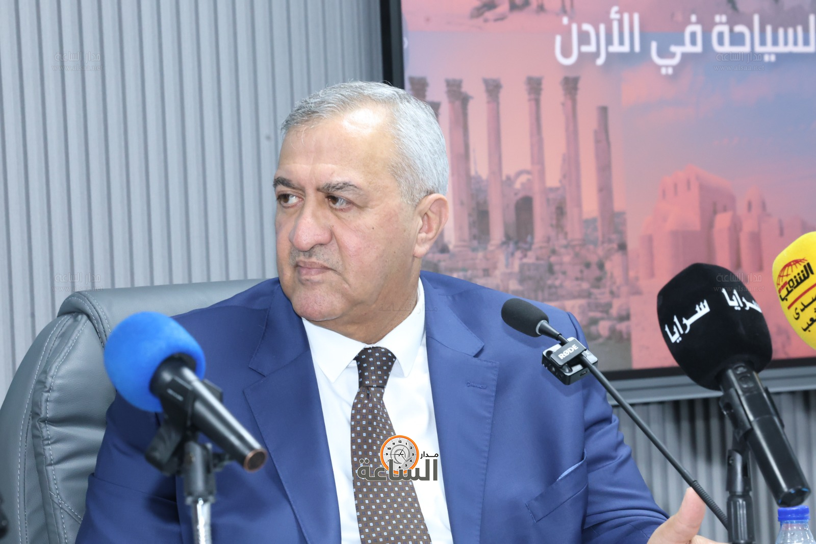 Madar Al-Saa Images 0.8221805810265786