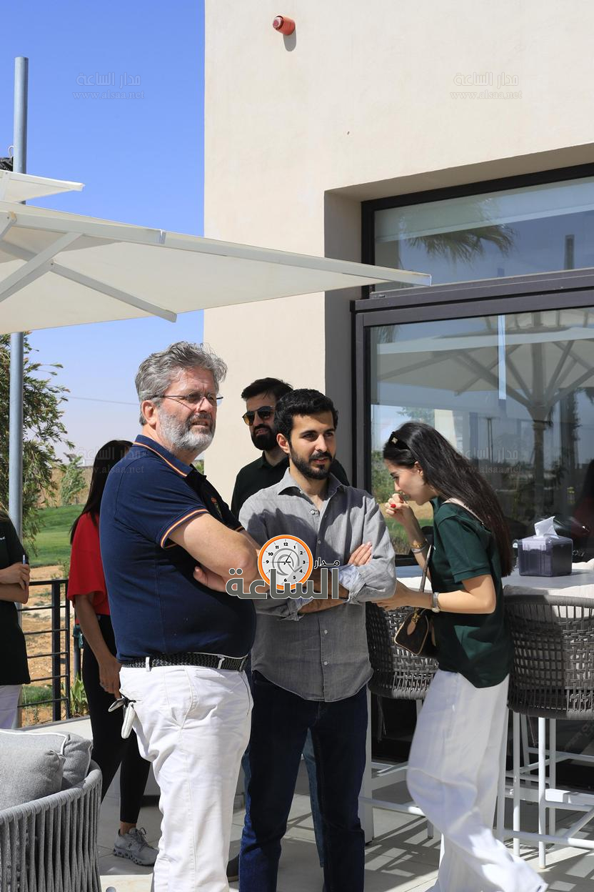 Madar Al-Saa Images 0.4189035461156646