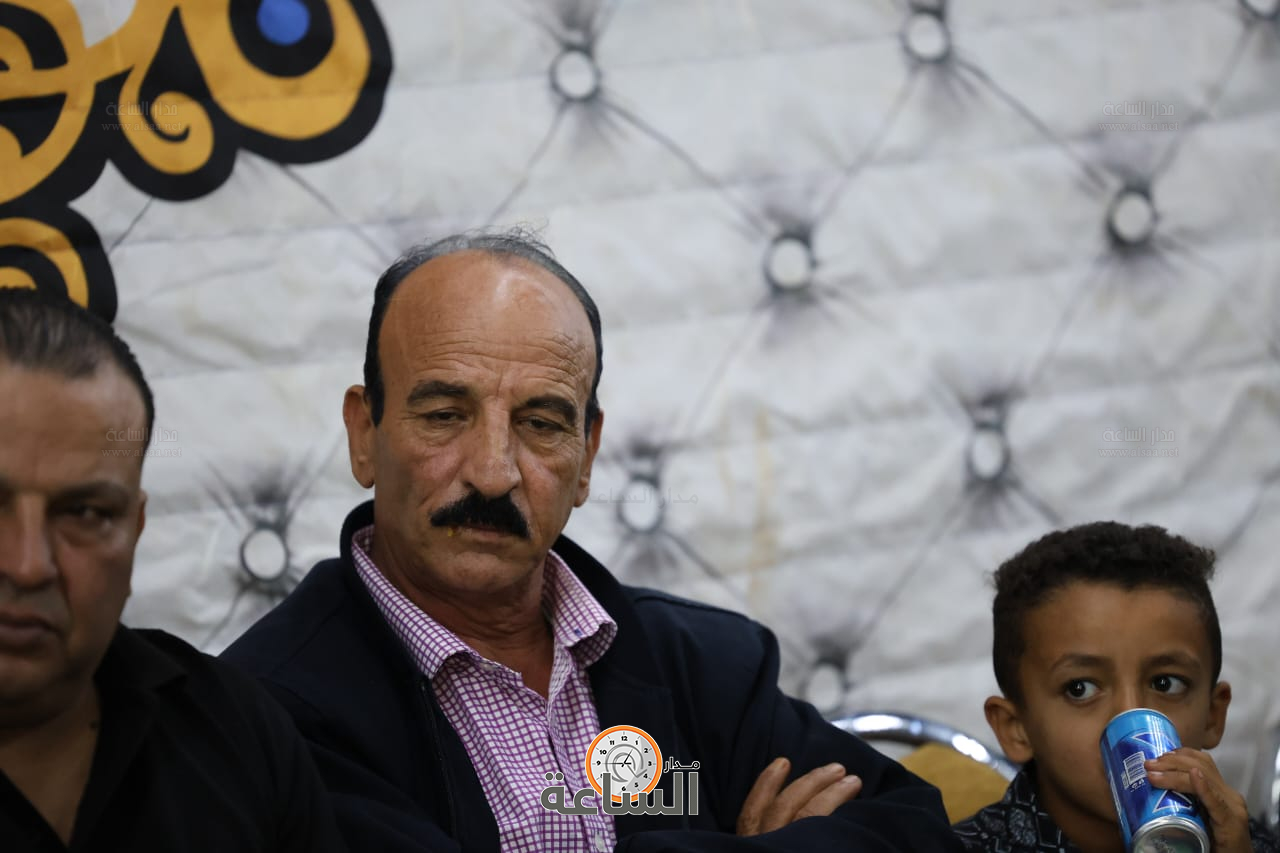 Madar Al-Saa Images 0.7109954615343136