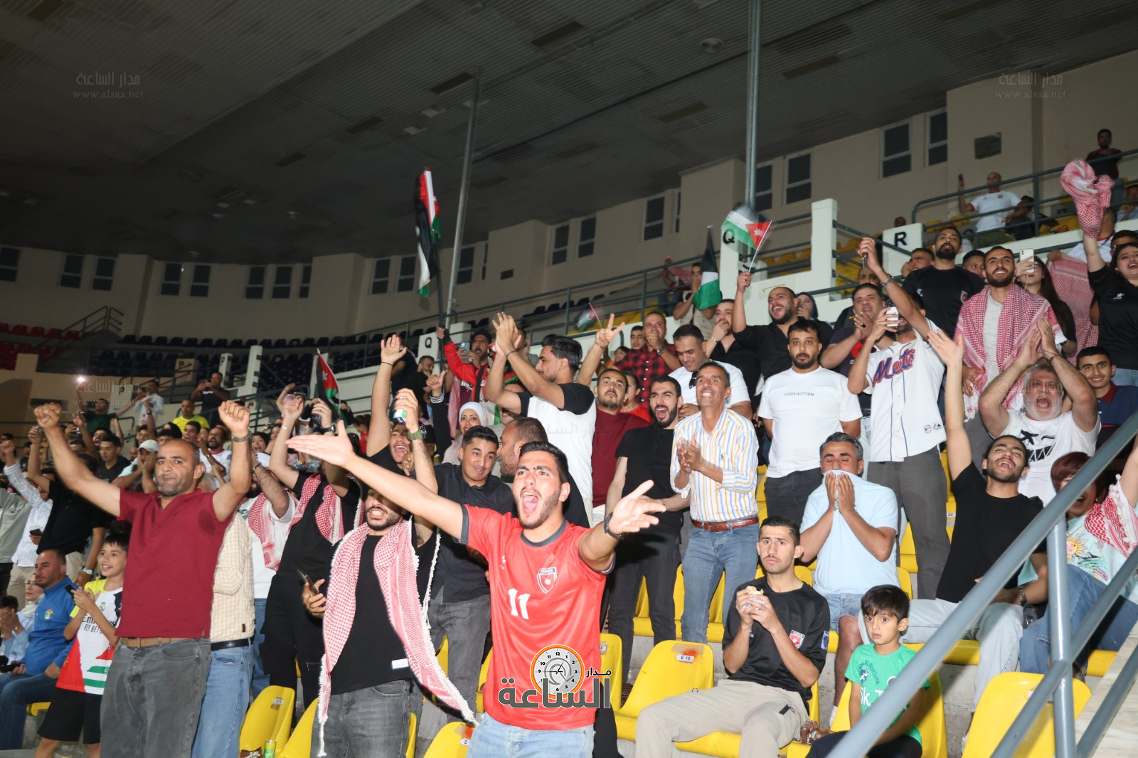 Madar Al-Saa Images 0.638876749305423