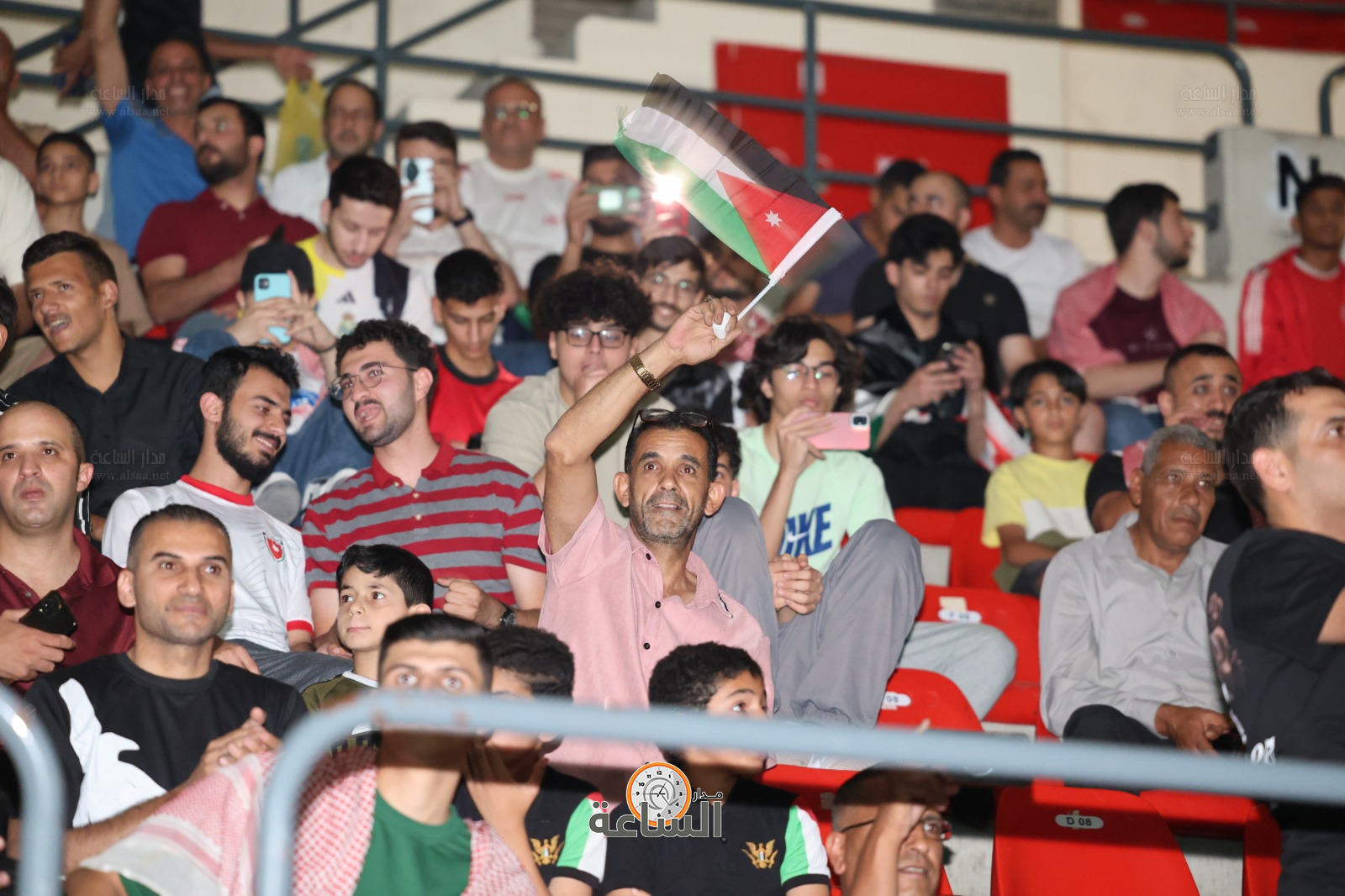 Madar Al-Saa Images 0.4180246530433882