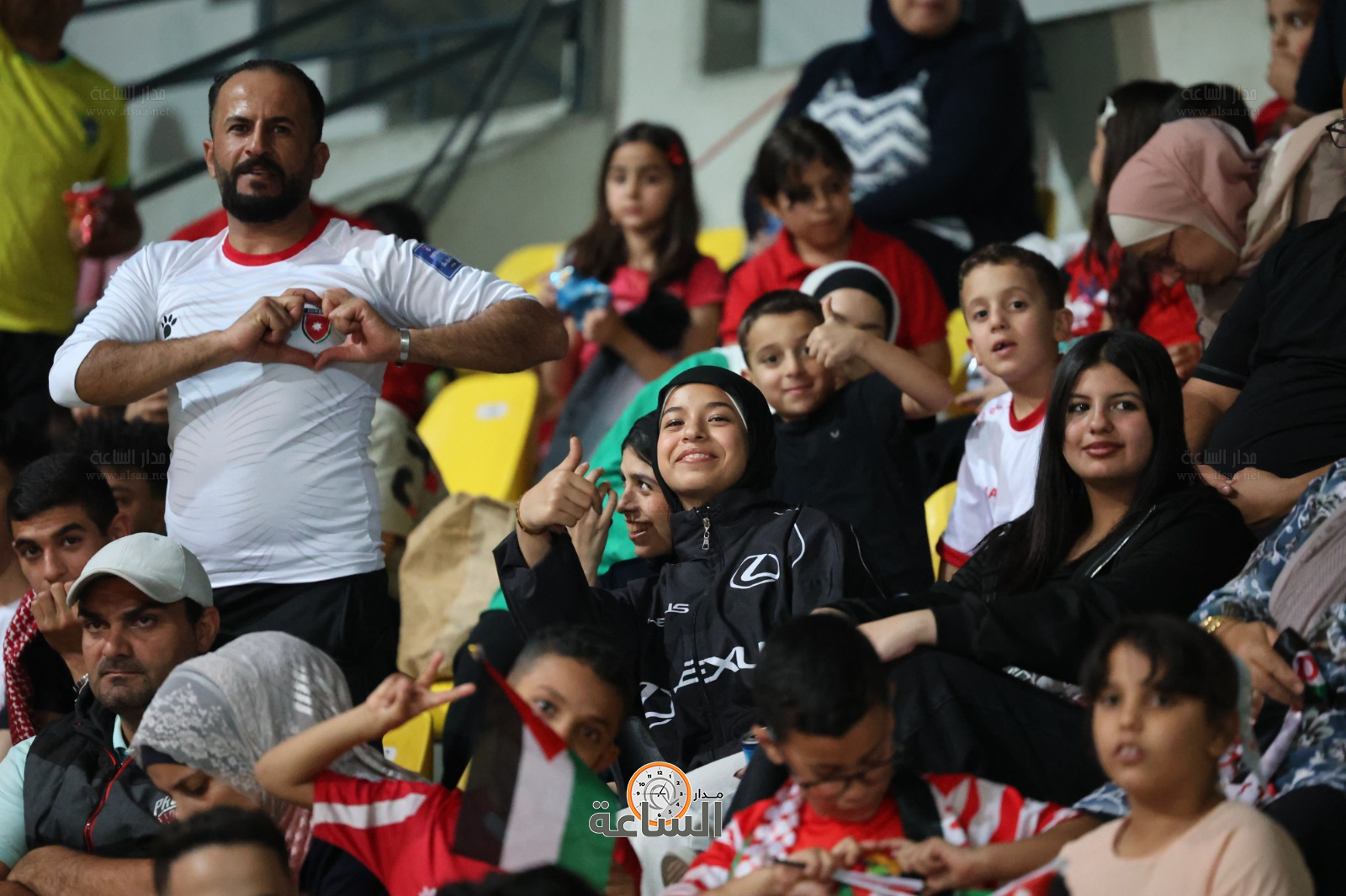 Madar Al-Saa Images 0.37947923734093114