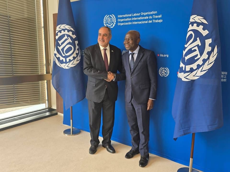 Madar Al-Saa Images 0.08700498933633172