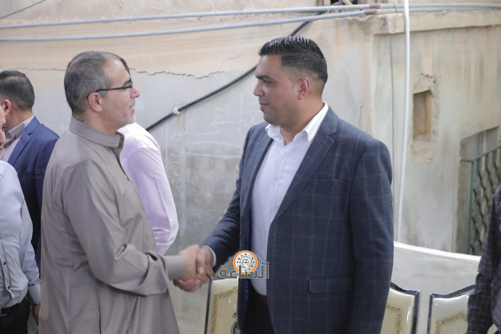 Madar Al-Saa Images 0.7184726021629639