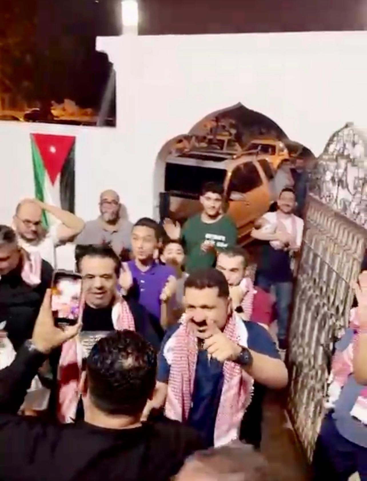 Madar Al-Saa Images 0.6969716167146071