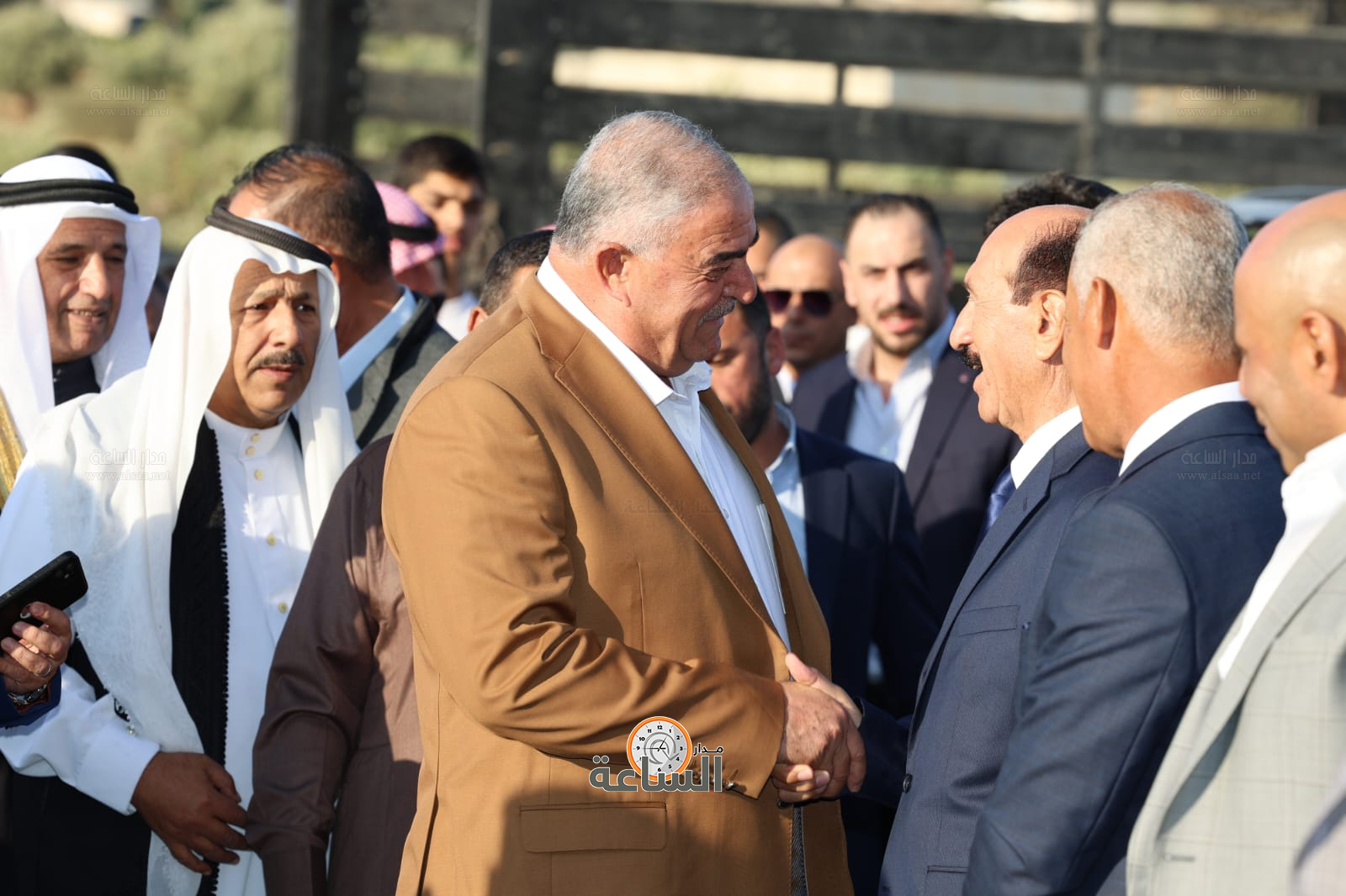 Madar Al-Saa Images 0.47459366395069424