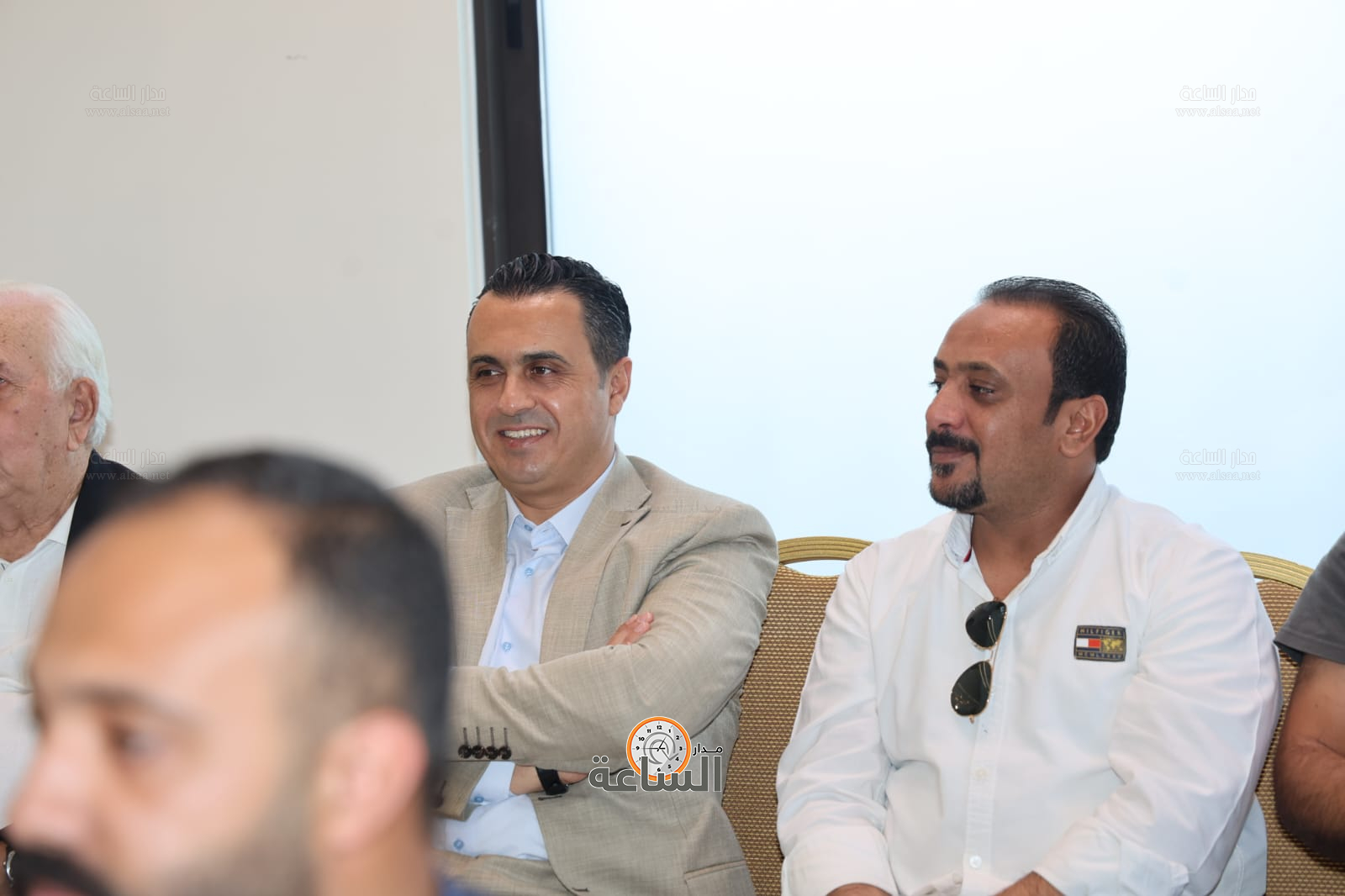 Madar Al-Saa Images 0.9740673652851758