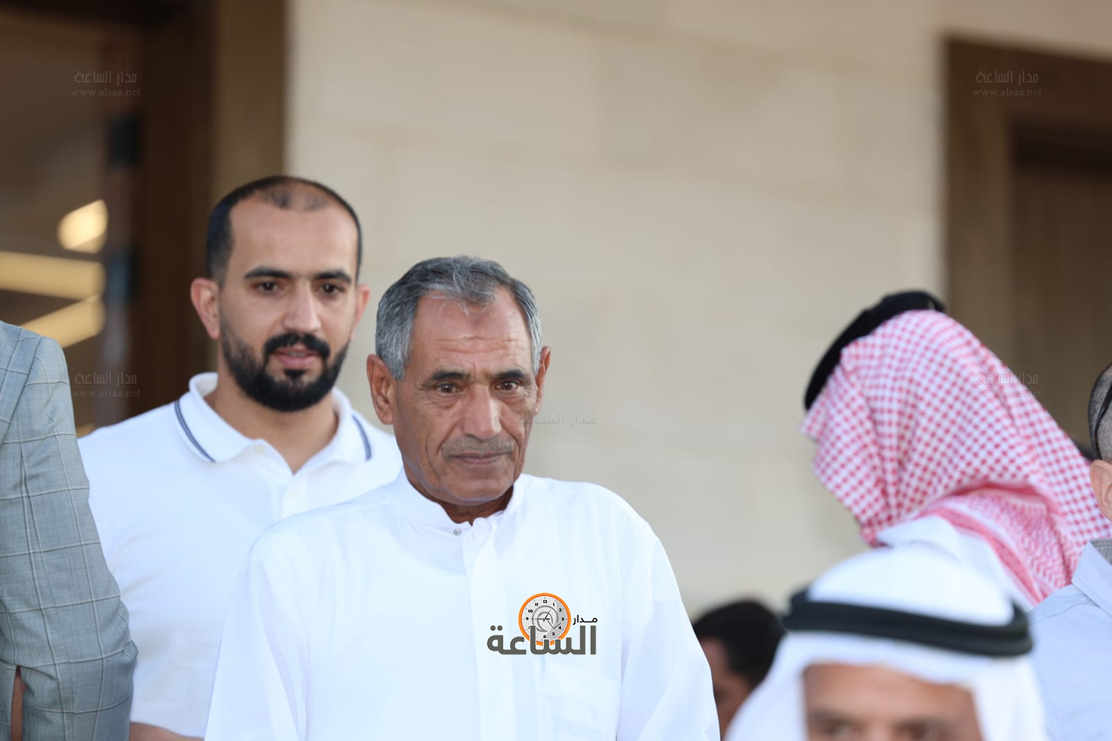 Madar Al-Saa Images 0.5838938822515891