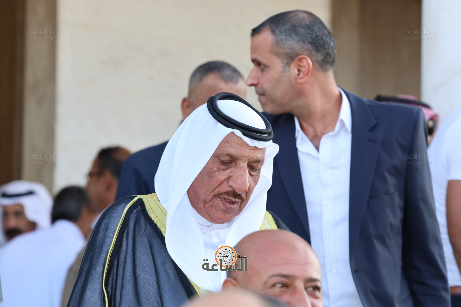 Madar Al-Saa Images 0.42146339757323426