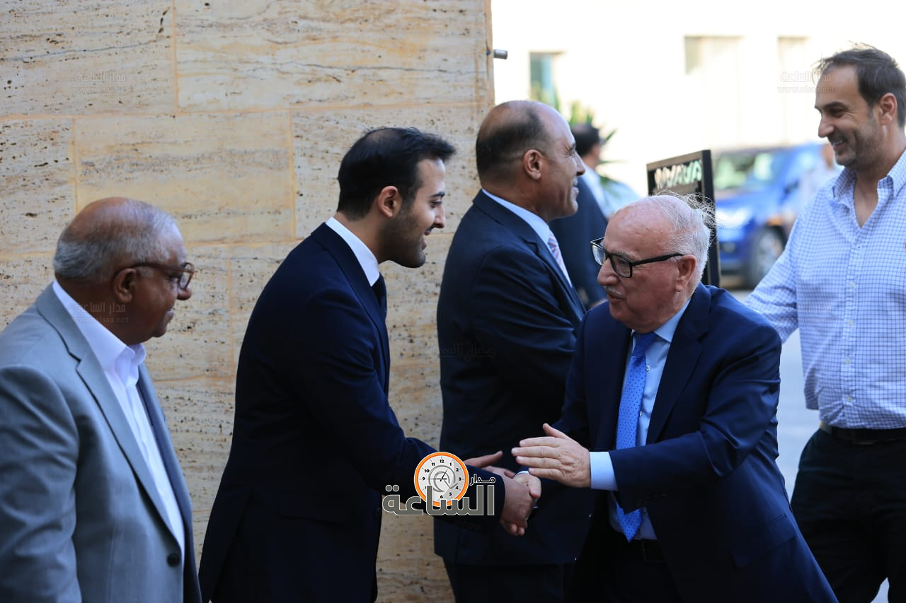 Madar Al-Saa Images 0.23770939027460514