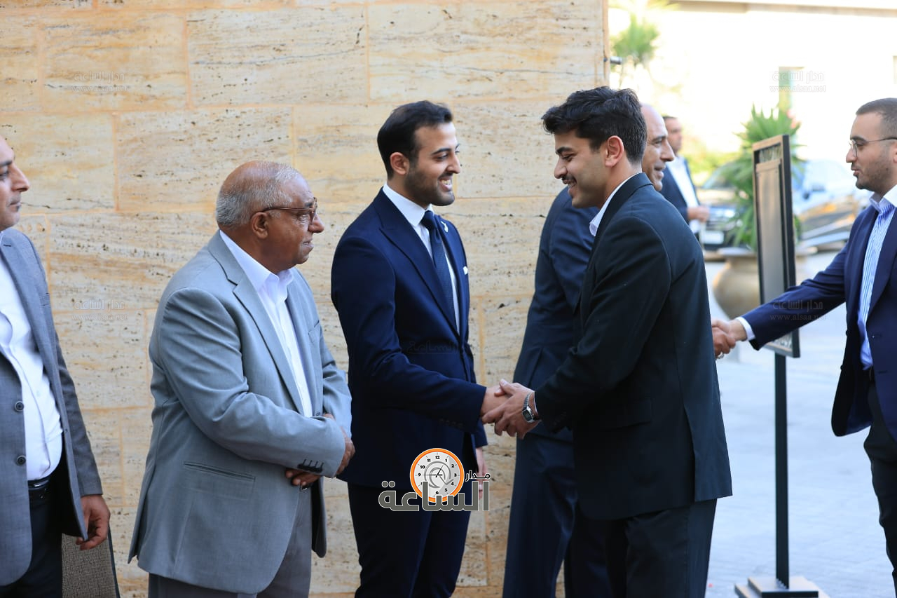 Madar Al-Saa Images 0.8740107239037542