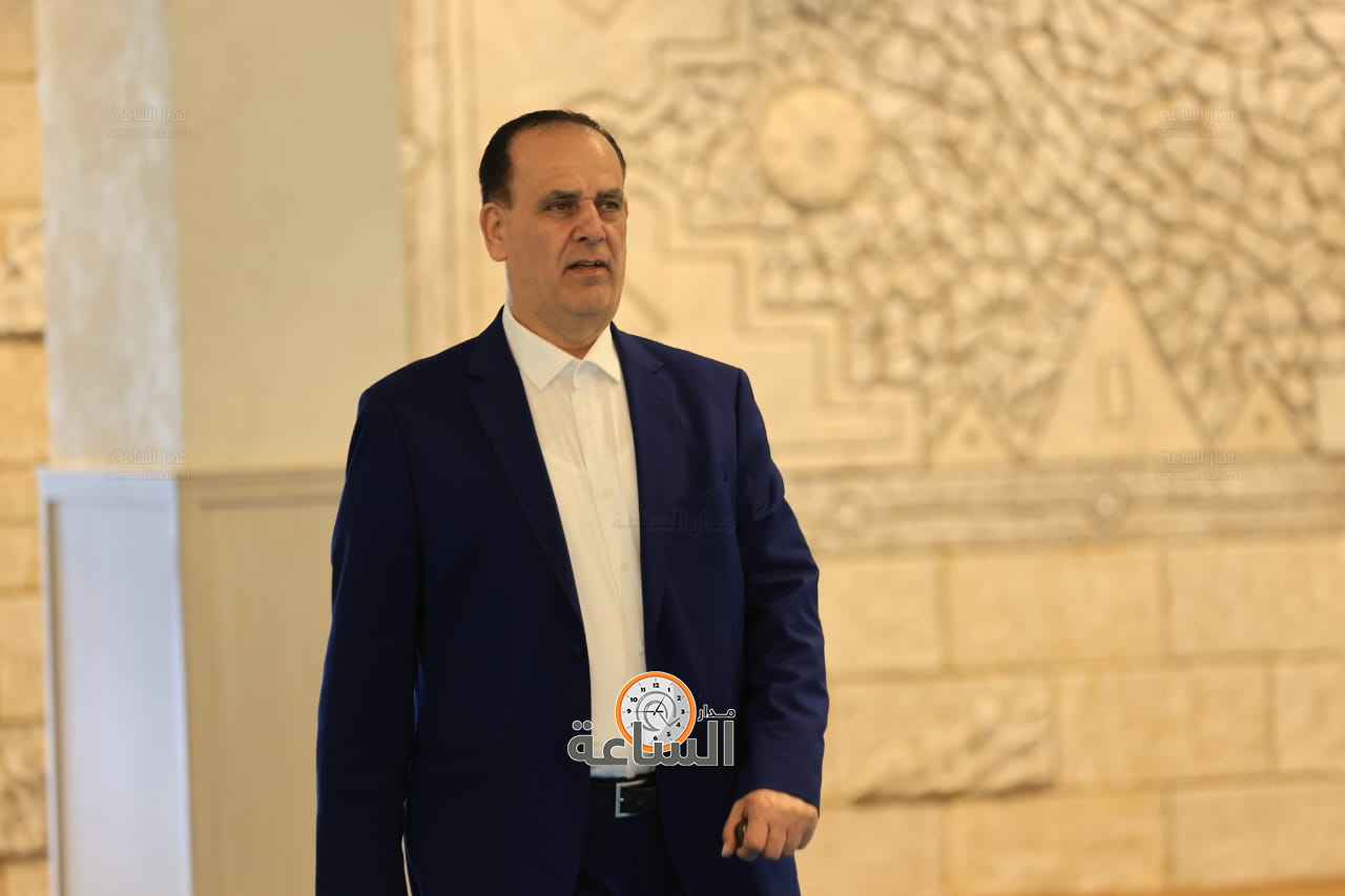 Madar Al-Saa Images 0.7445295701331862