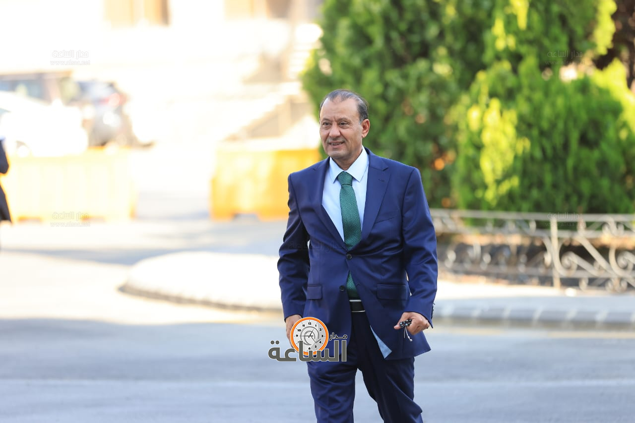 Madar Al-Saa Images 0.9910779105523078