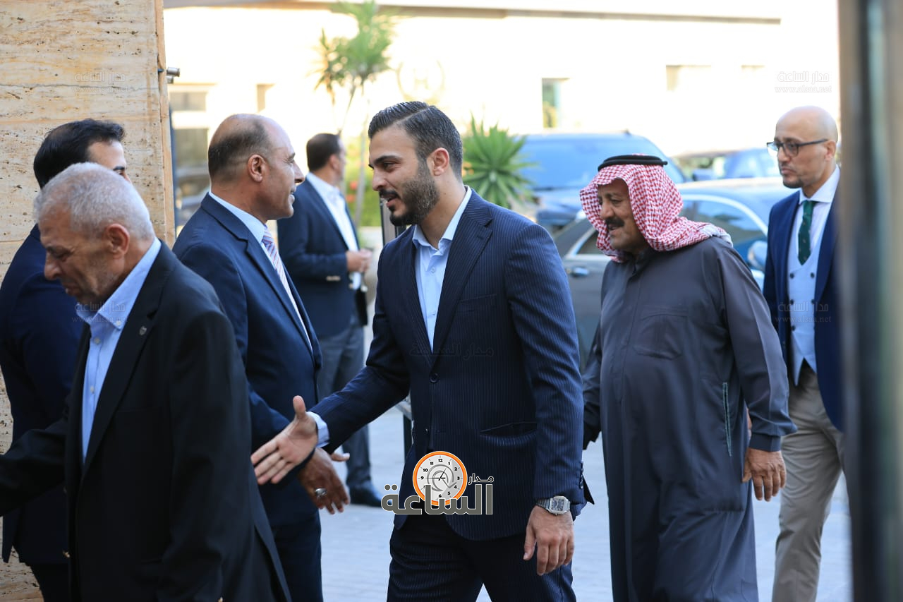 Madar Al-Saa Images 0.8701912241596189