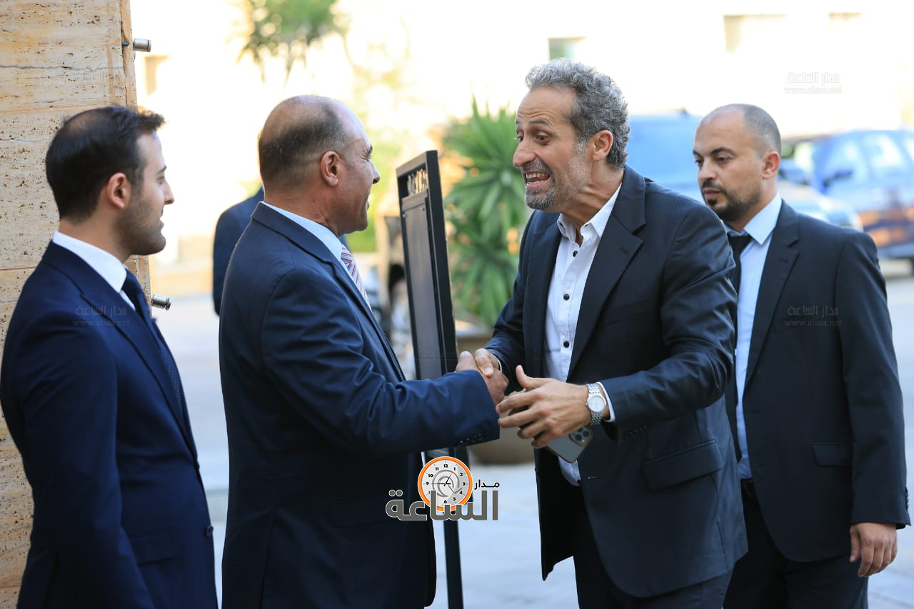 Madar Al-Saa Images 0.253211968363273