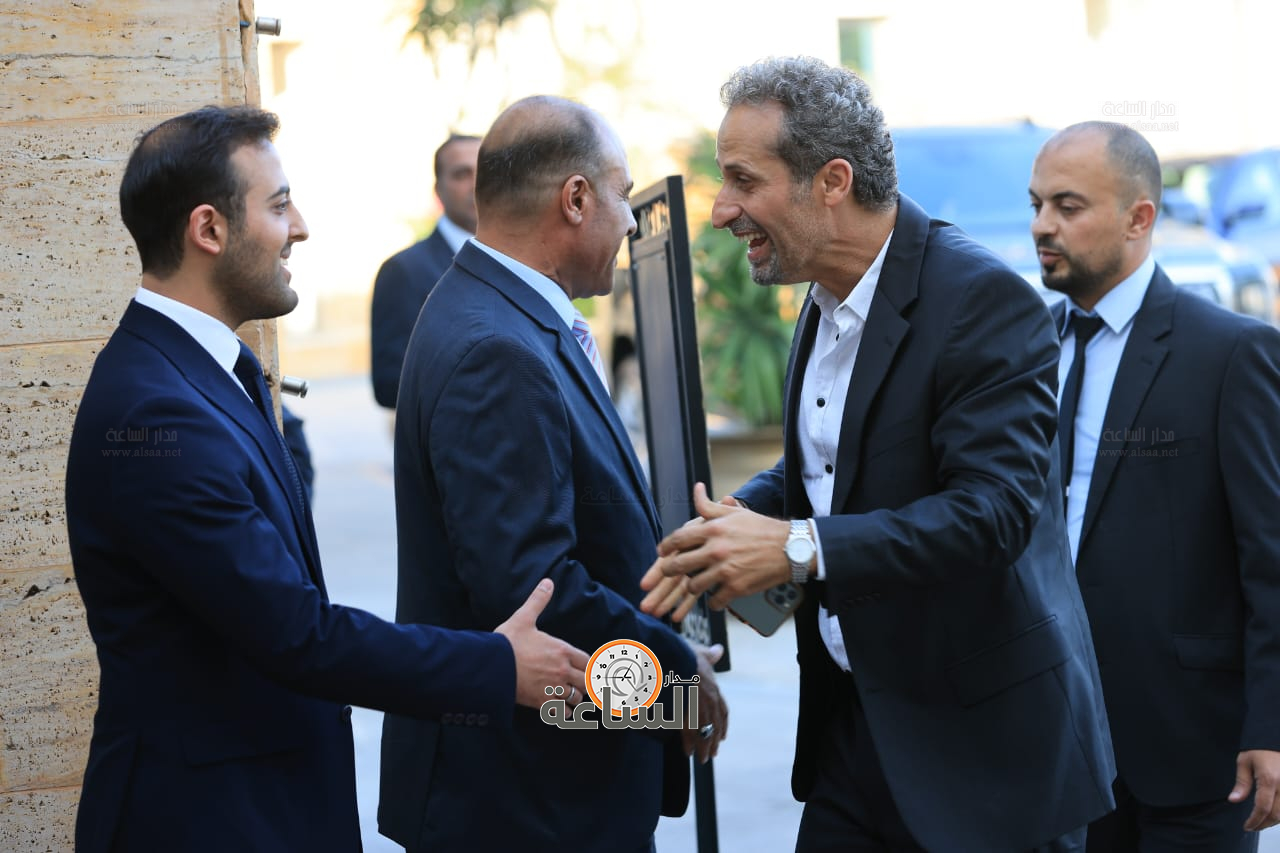 Madar Al-Saa Images 0.8108830467385189